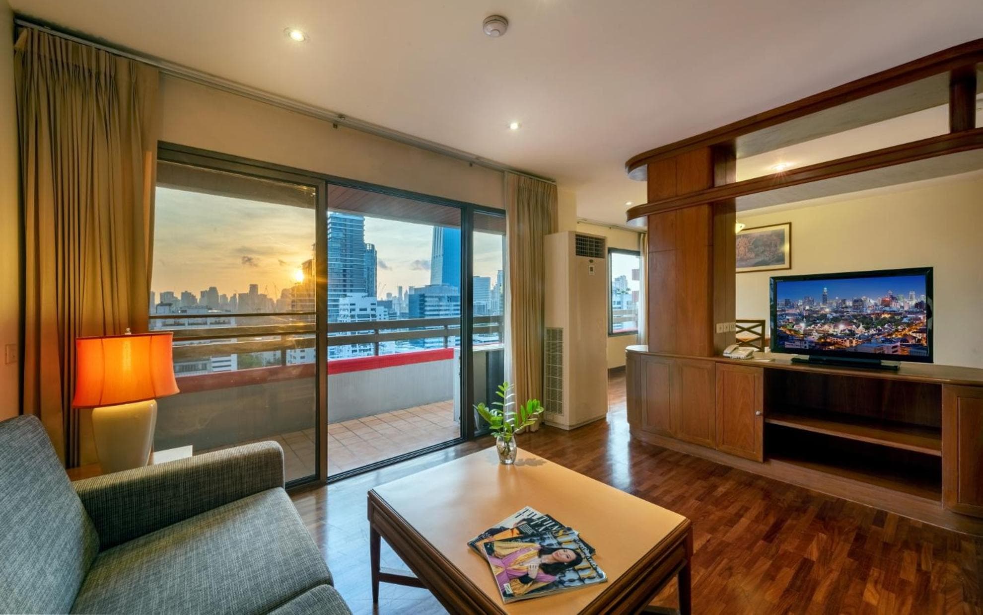 Bandara Suites Silom, Bangkok — 21