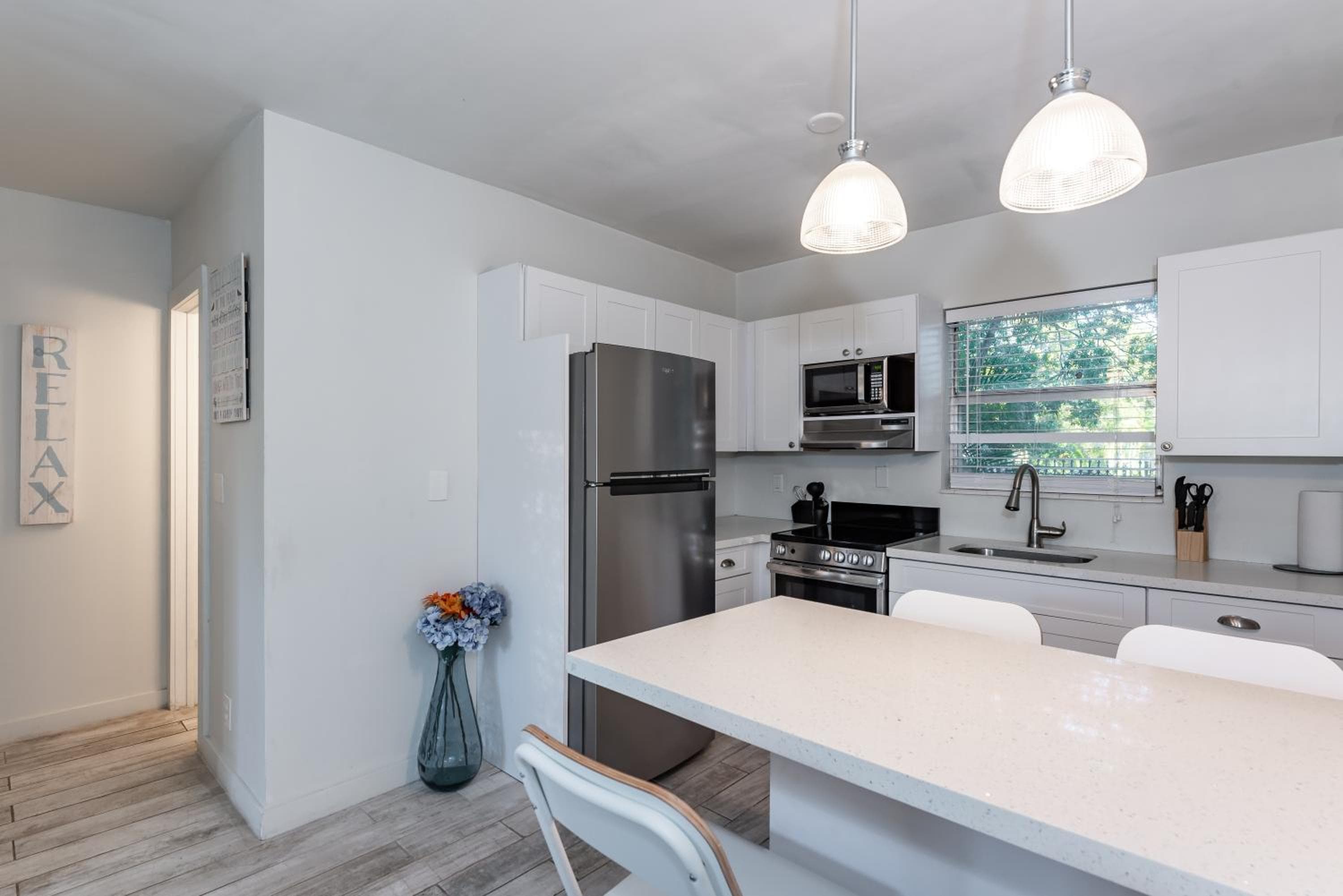 Modern Riverview Apartments — 15