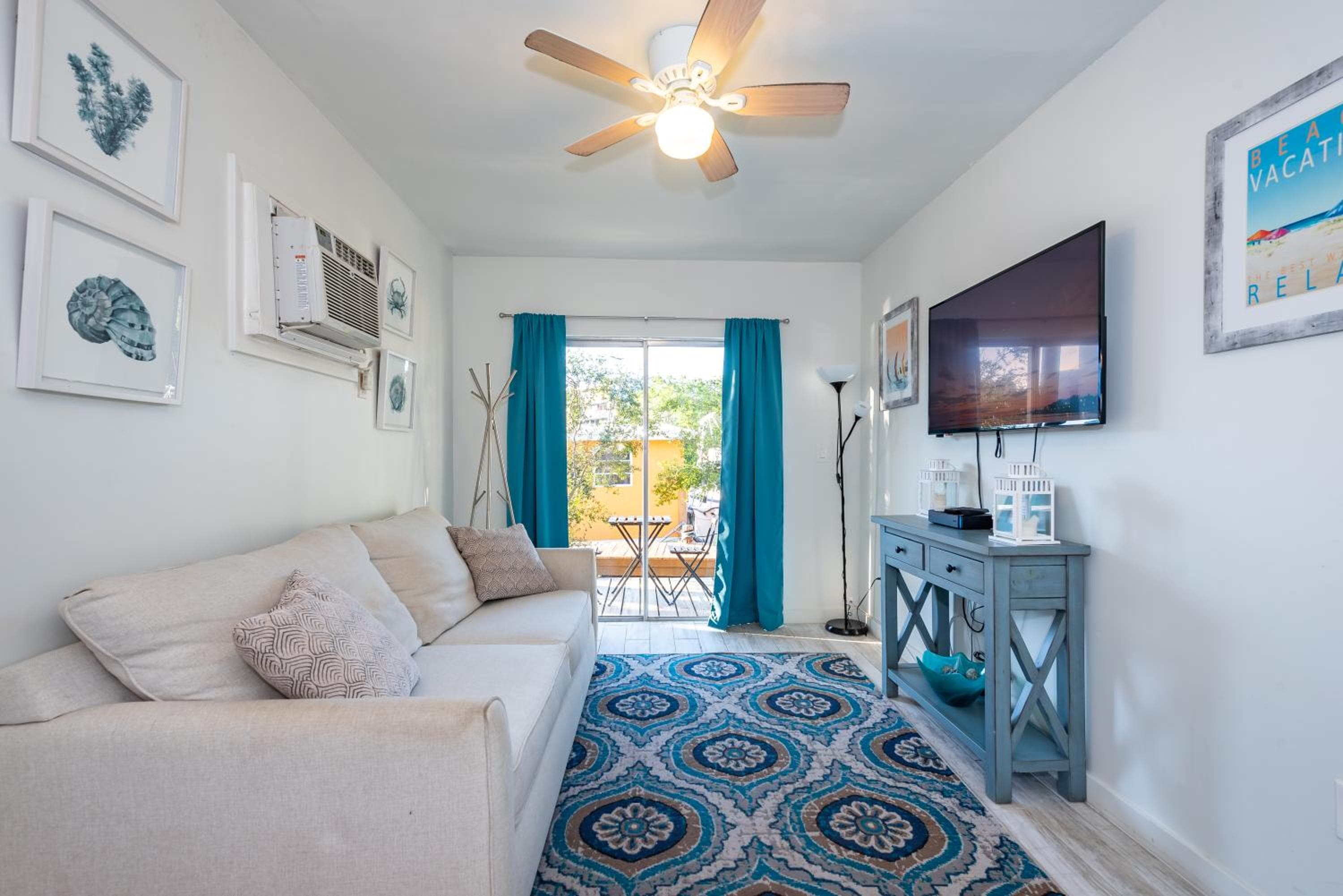 Modern Riverview Apartments — 7