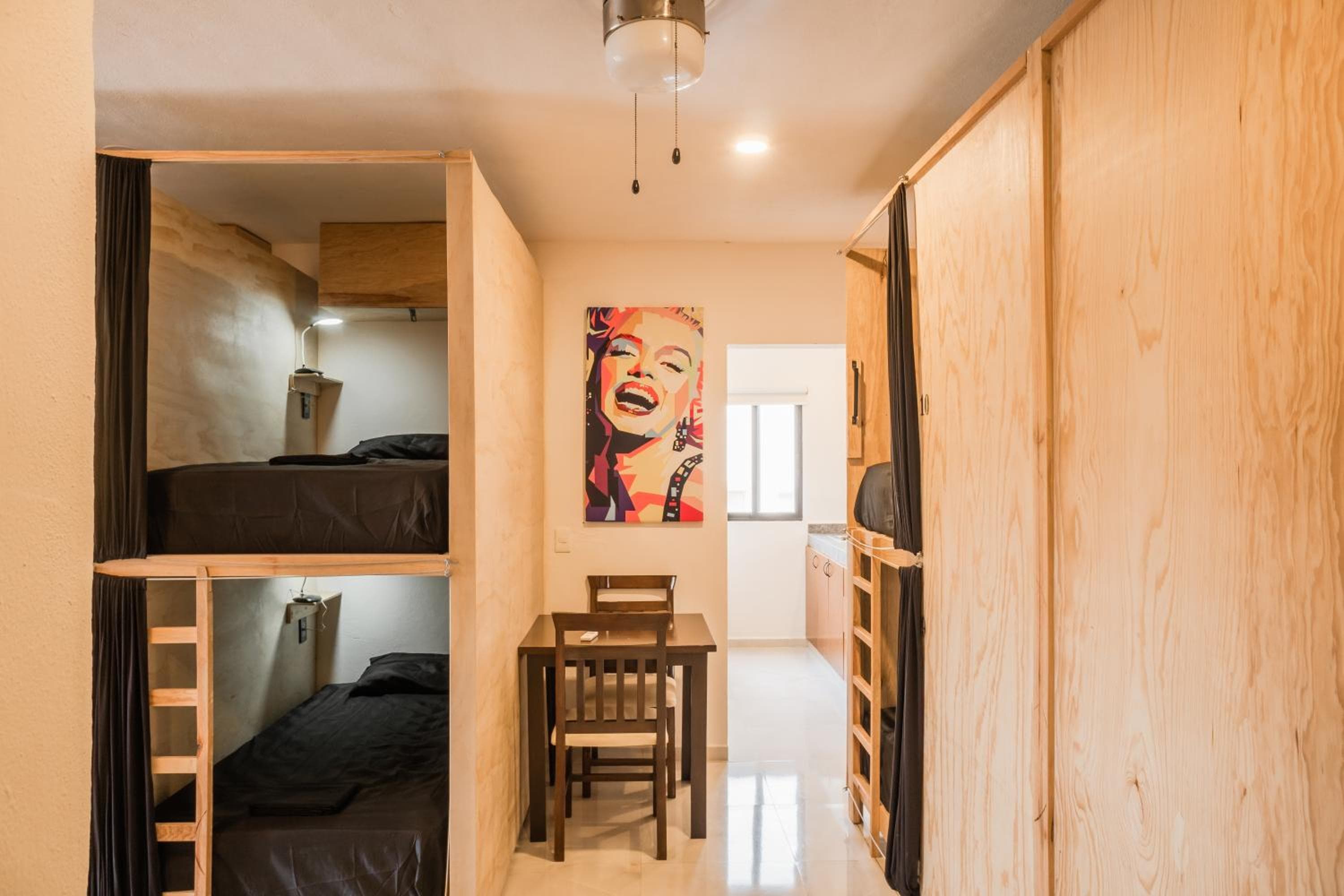 Maui Hostels Playa del Carmen — 15