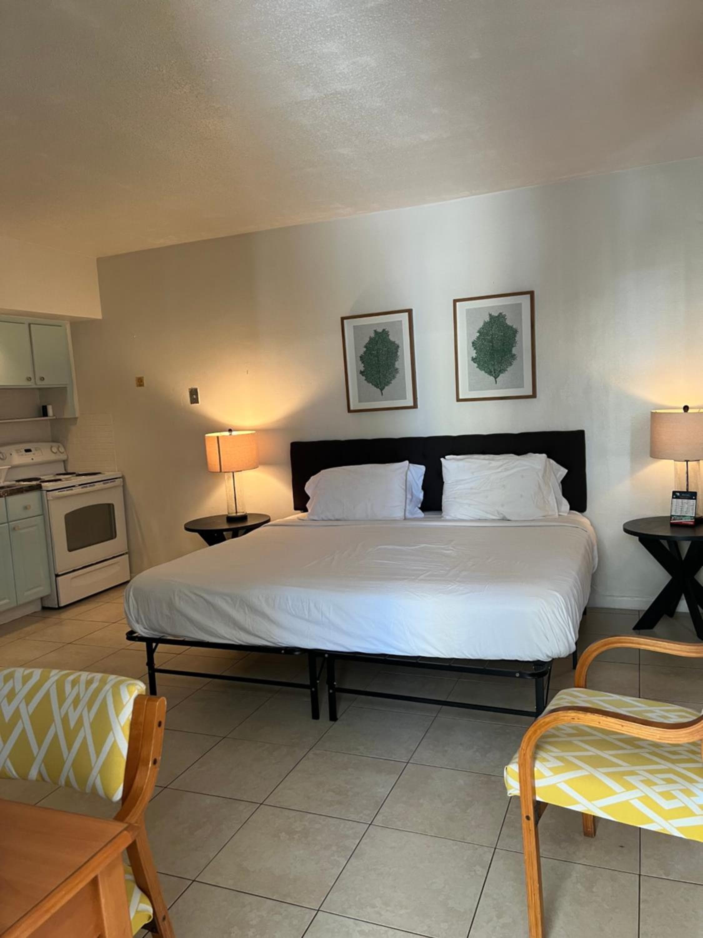 Dee Jay Beach Resort — 13