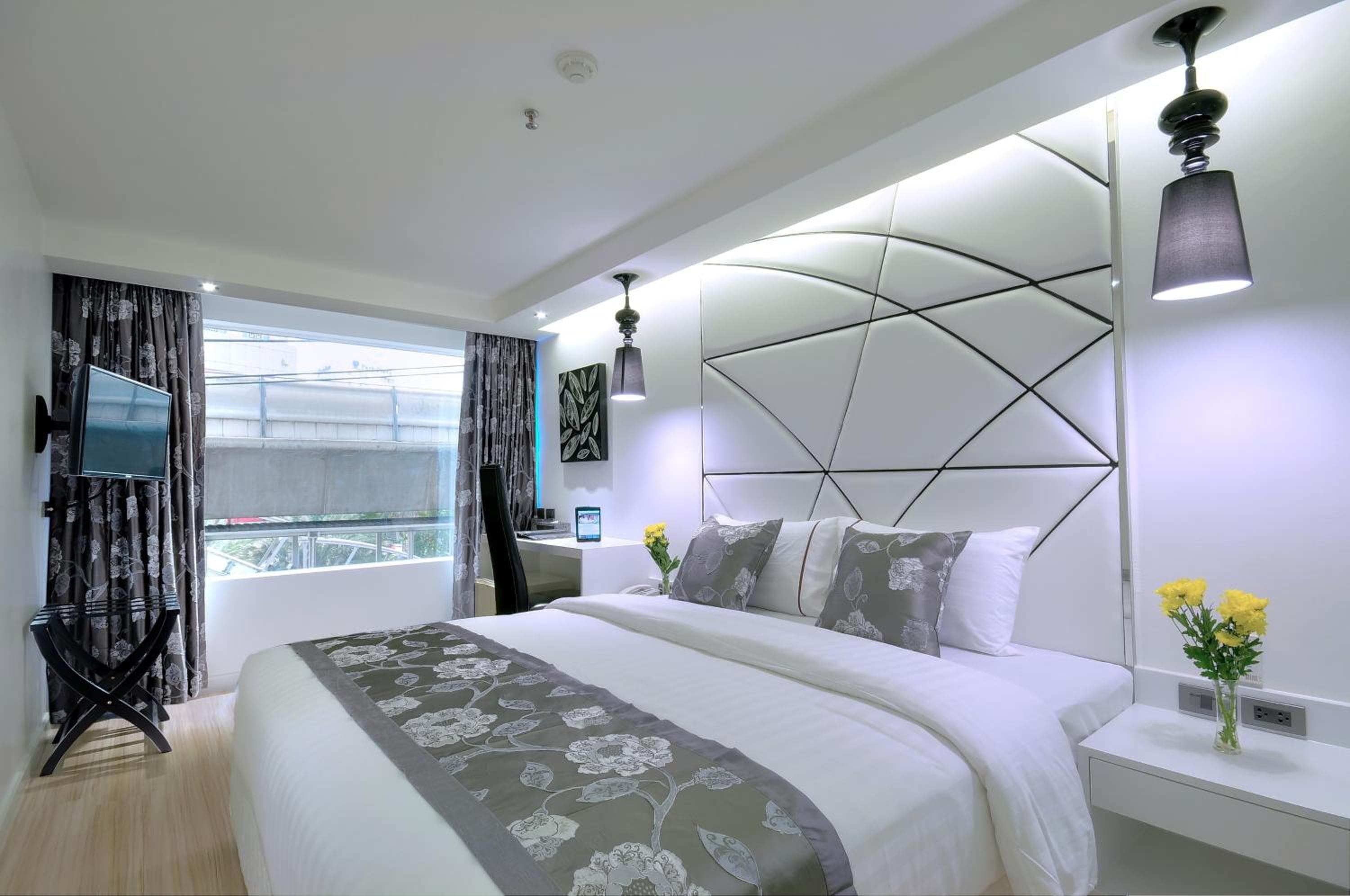 Hotel Sukhumvit — 6
