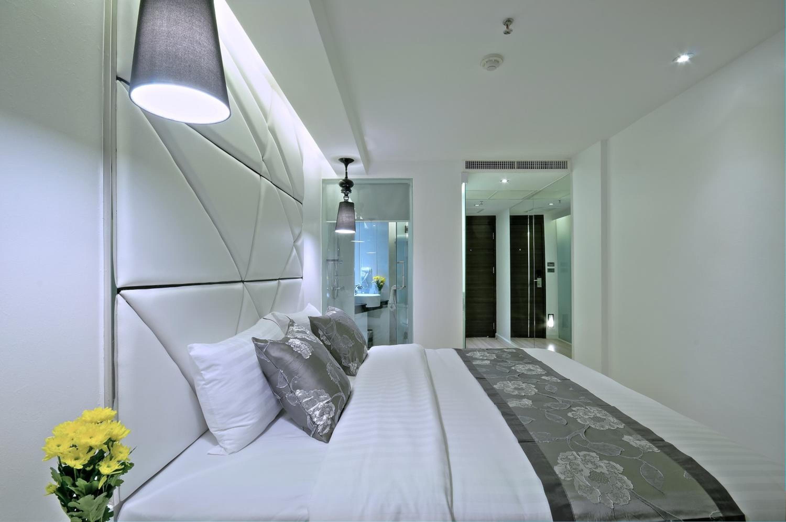 Hotel Sukhumvit — 7