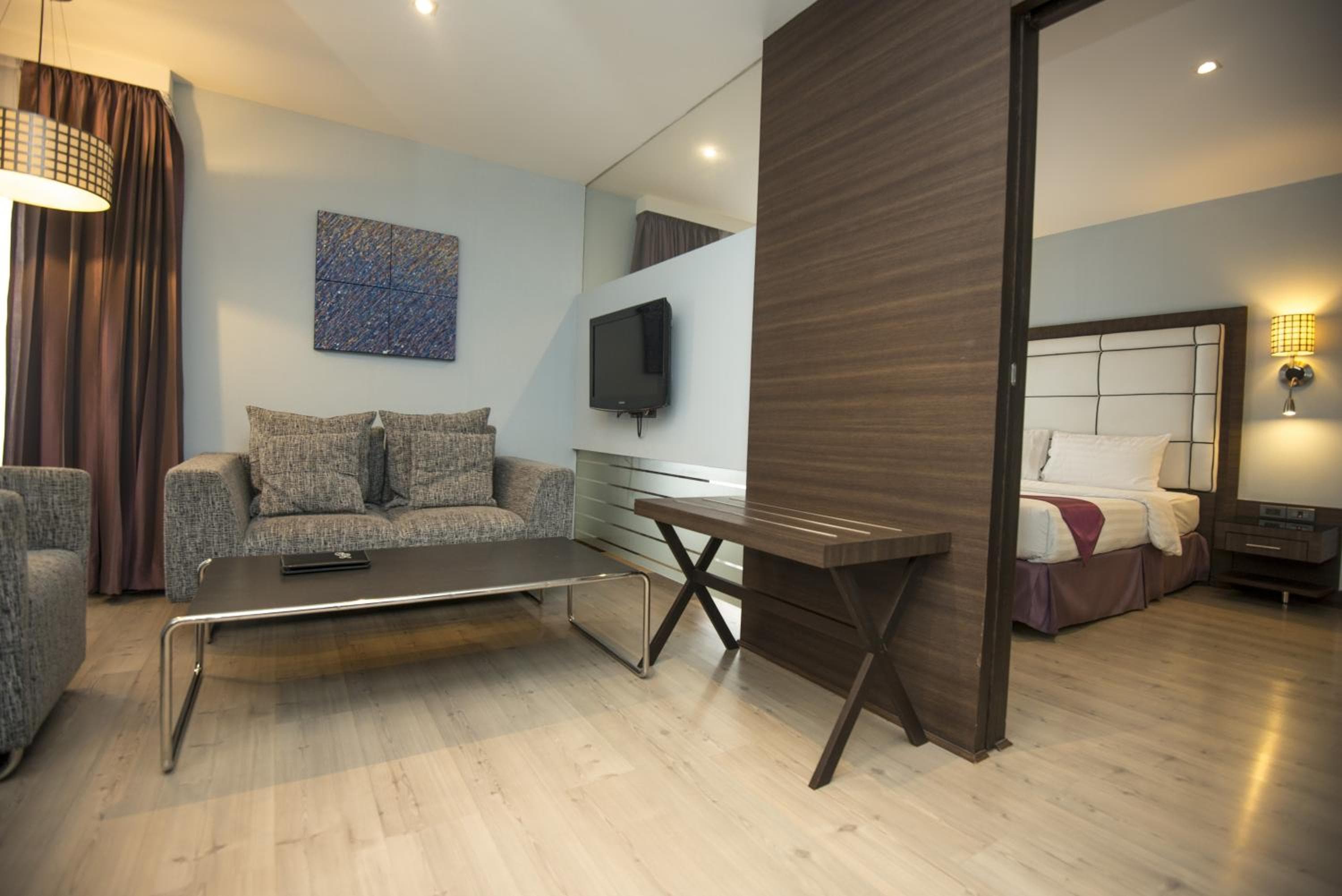 Hotel Sukhumvit — 25