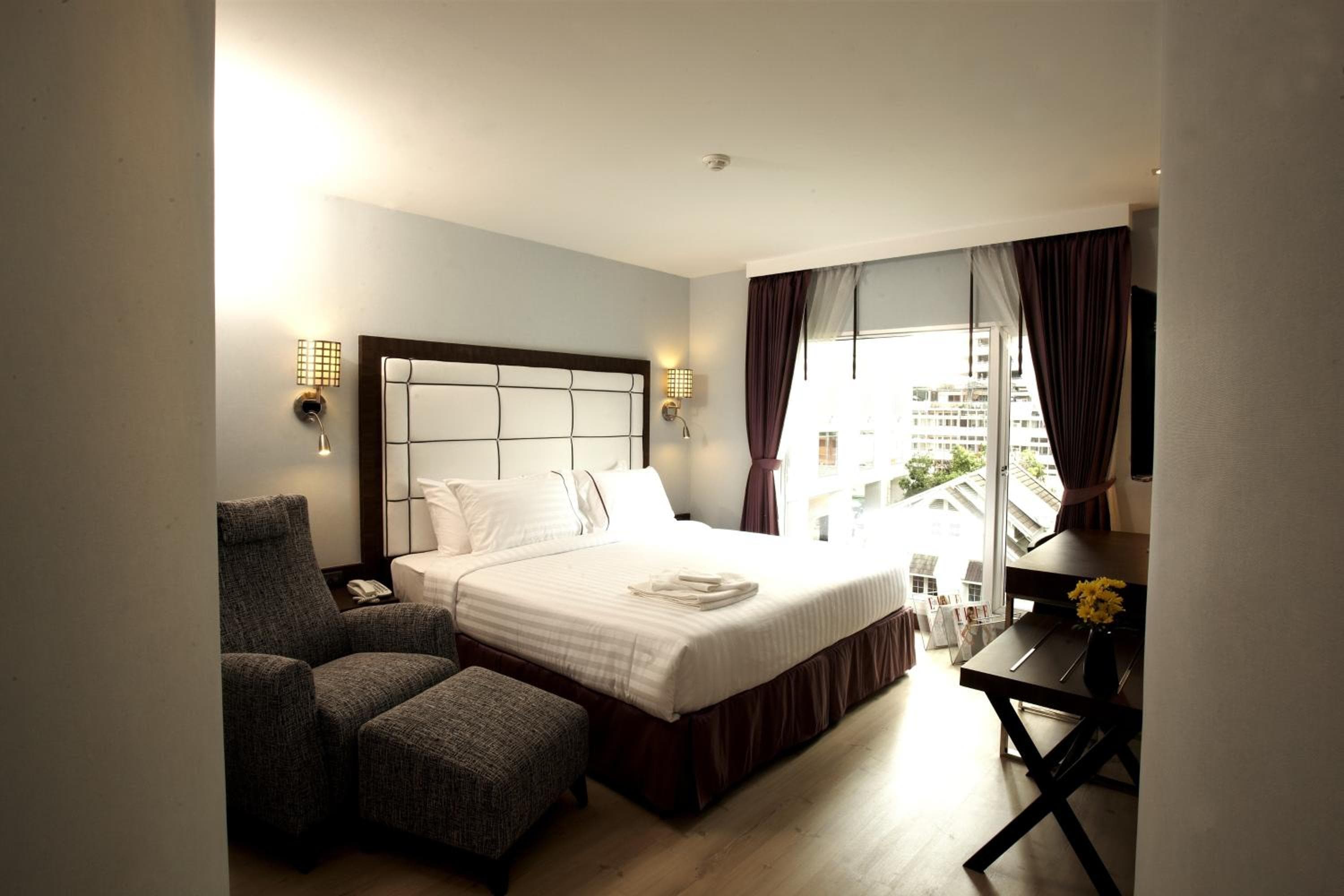 Sukhumvit Suites Hotel — 22