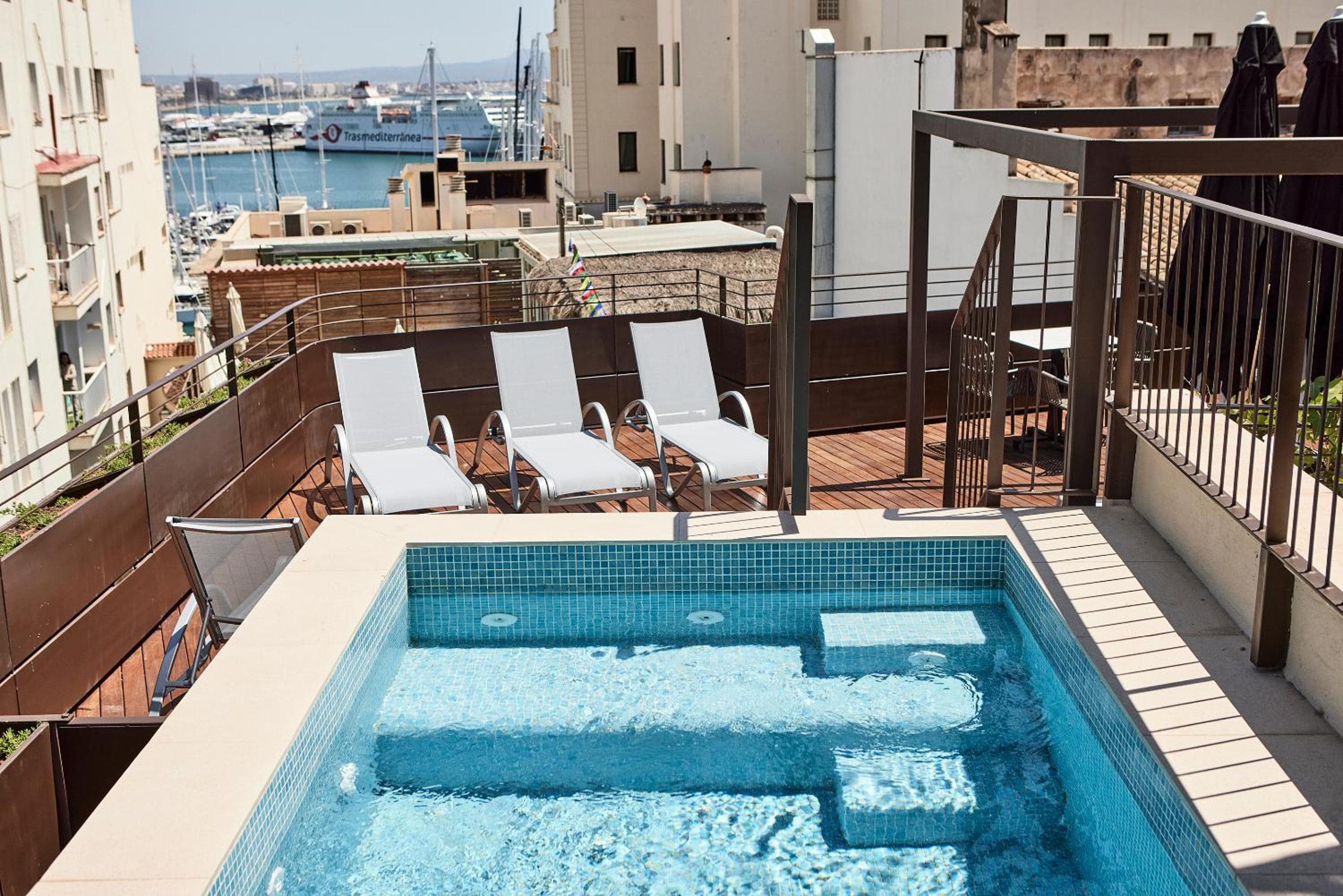 JOE'S GOMILA BOUTIQUE HOTEL — 1