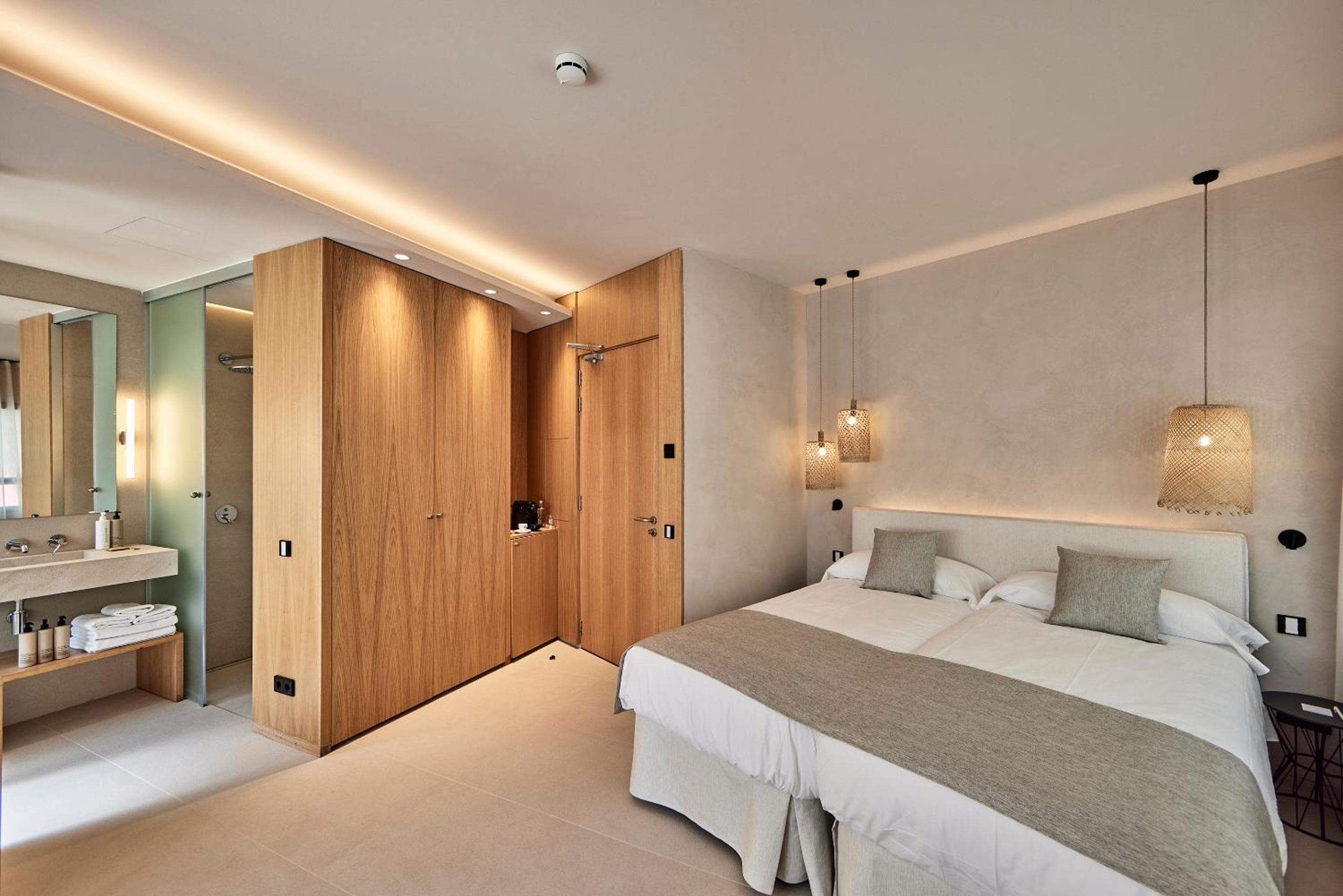 JOE'S GOMILA BOUTIQUE HOTEL — 24