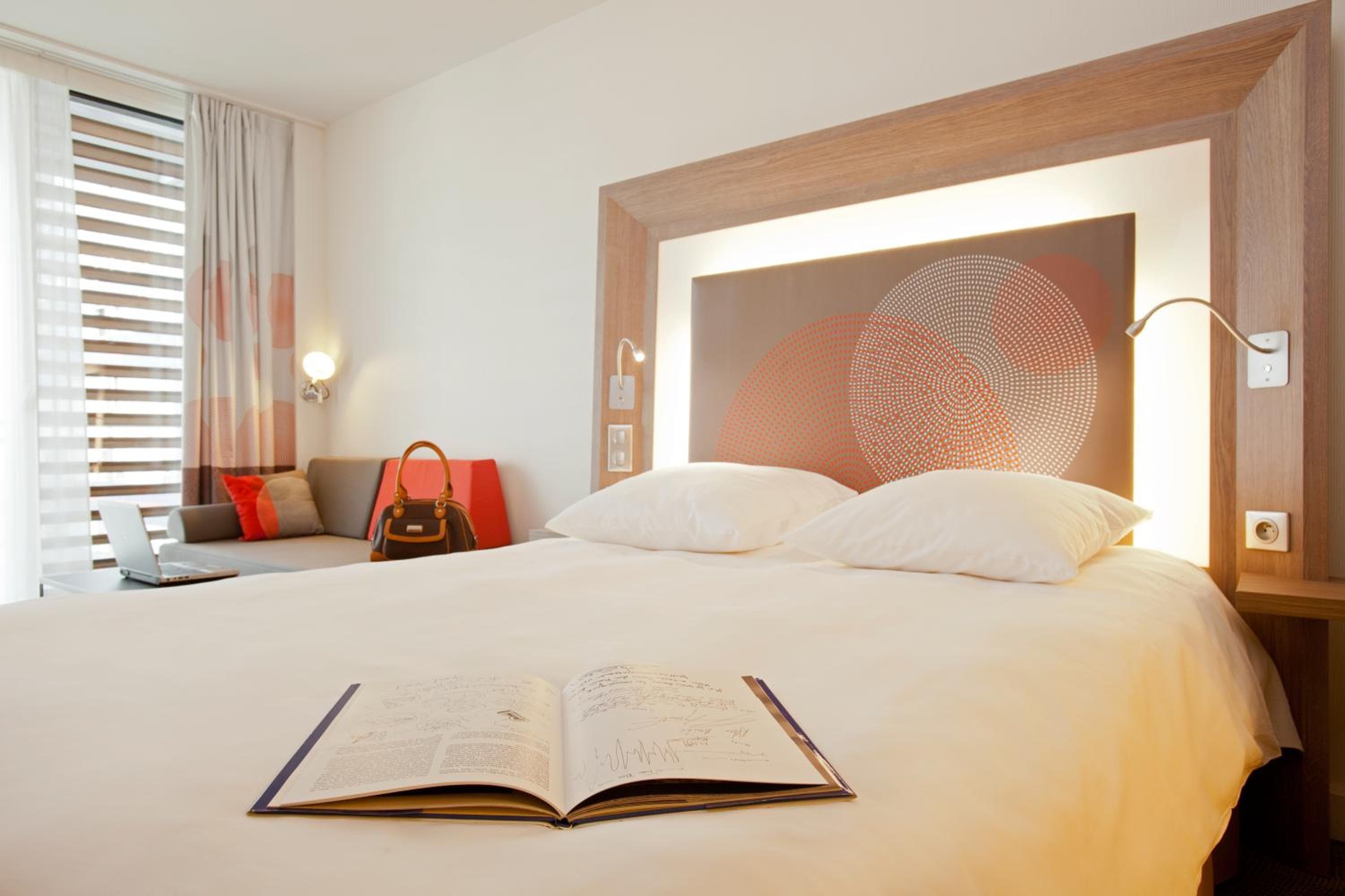 Novotel Paris 17 — 23