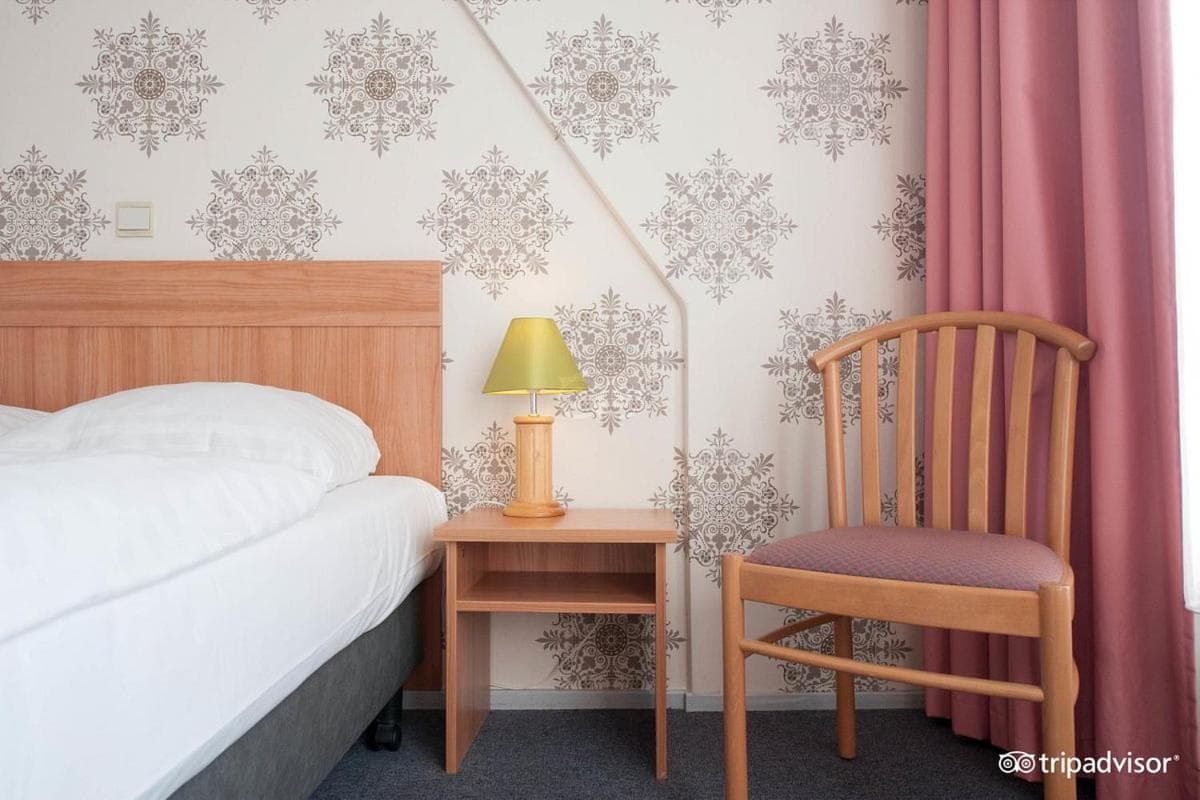 Rho Hotel — 24