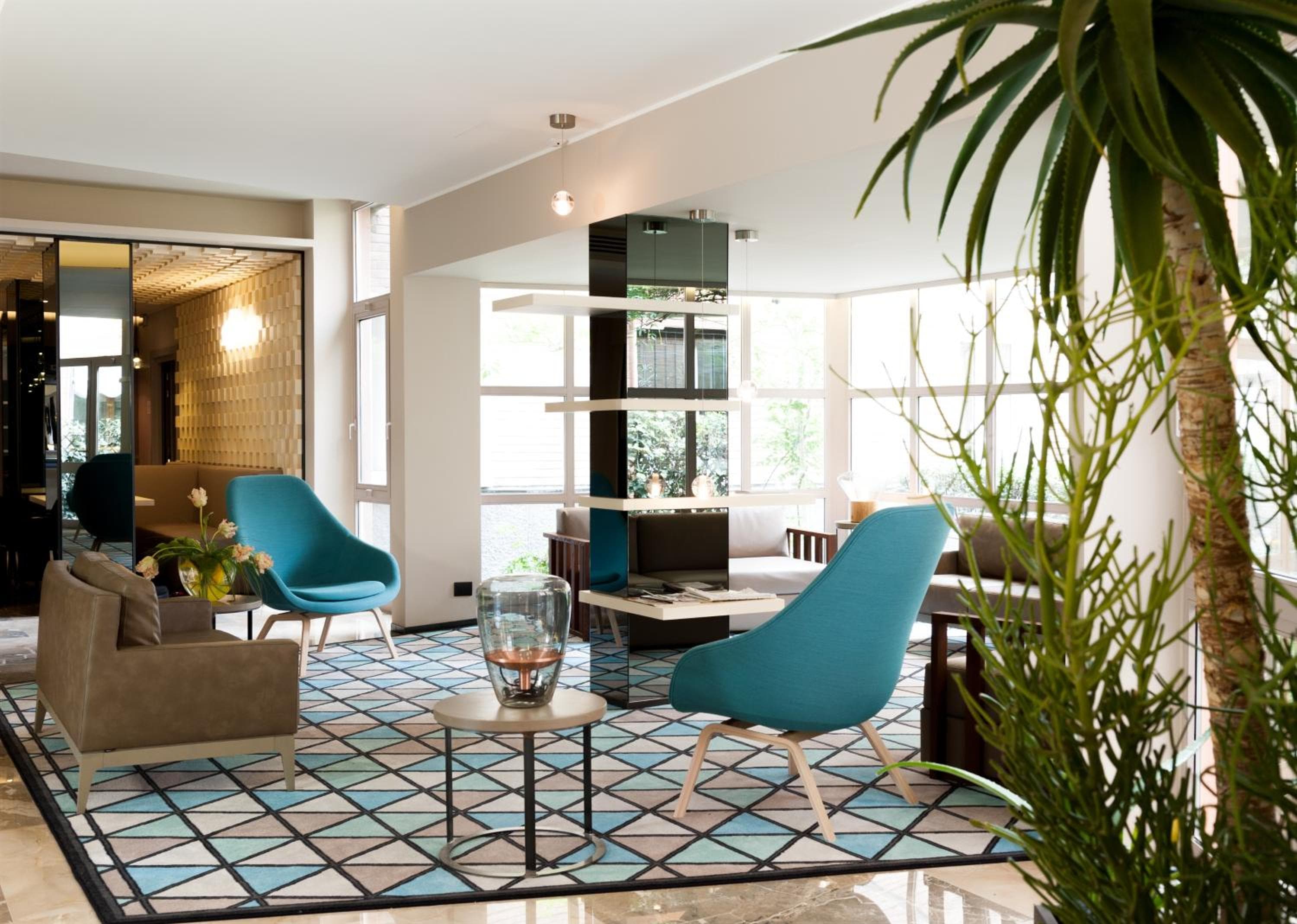 Hotel Lombardía — 24