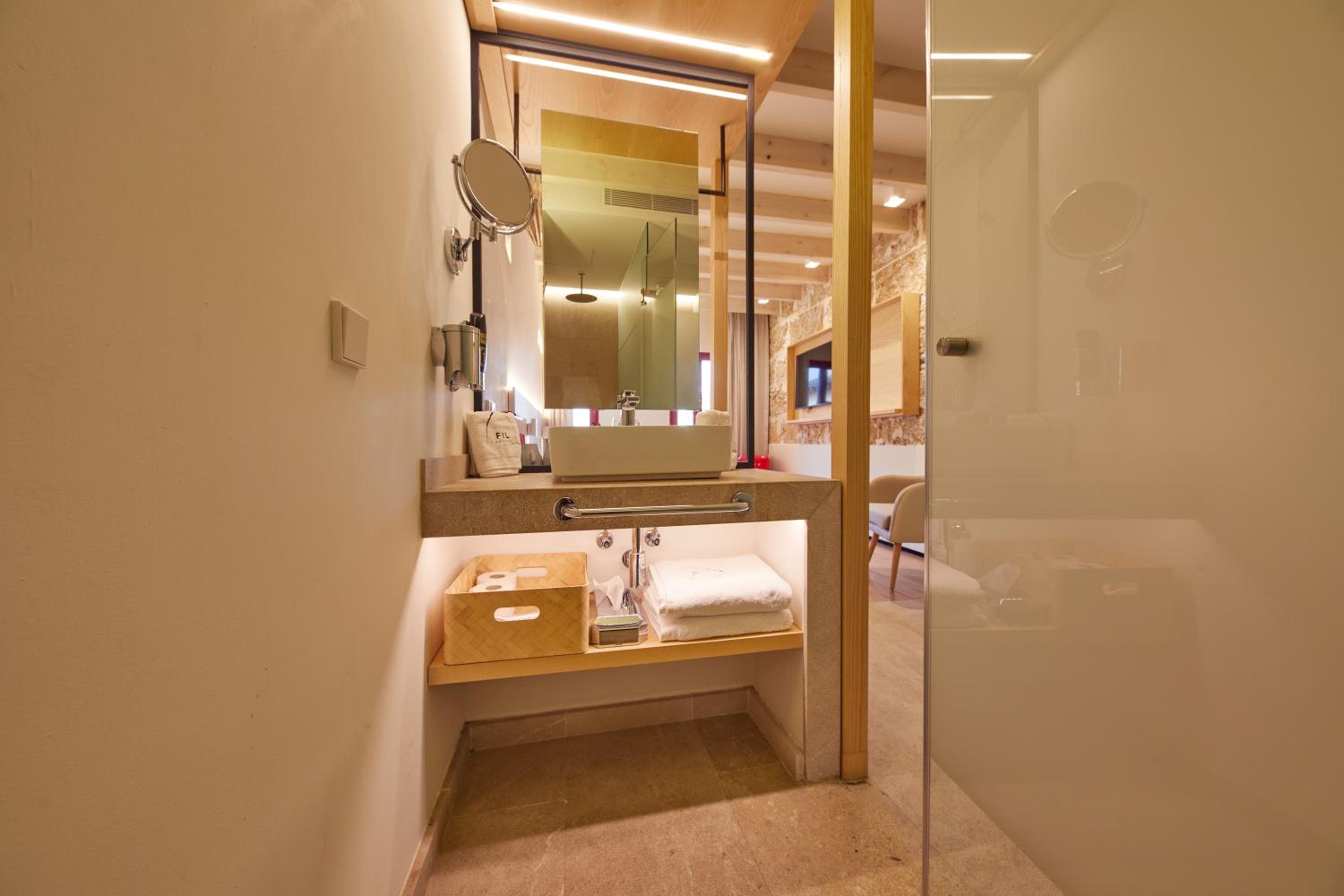 Fil Suites — 6