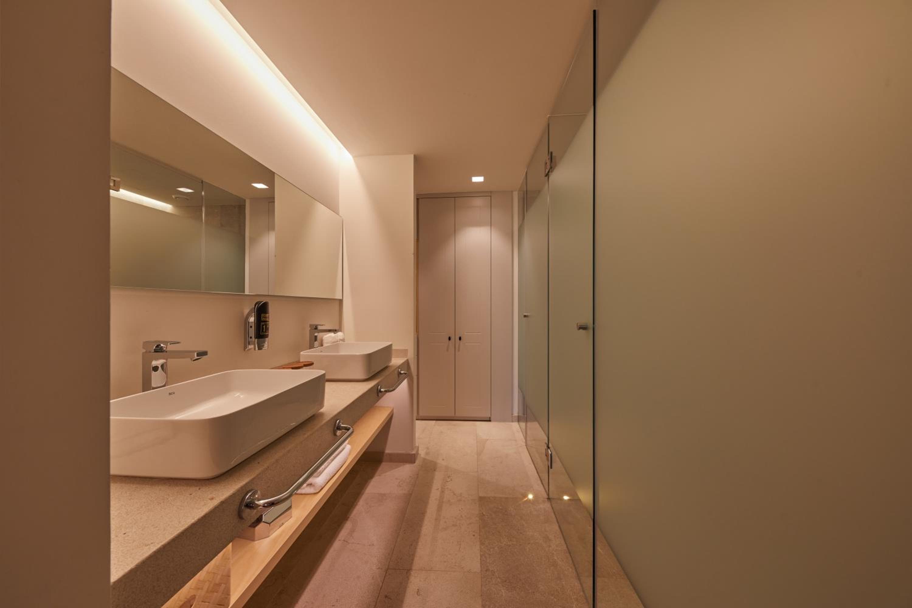 Fil Suites — 10