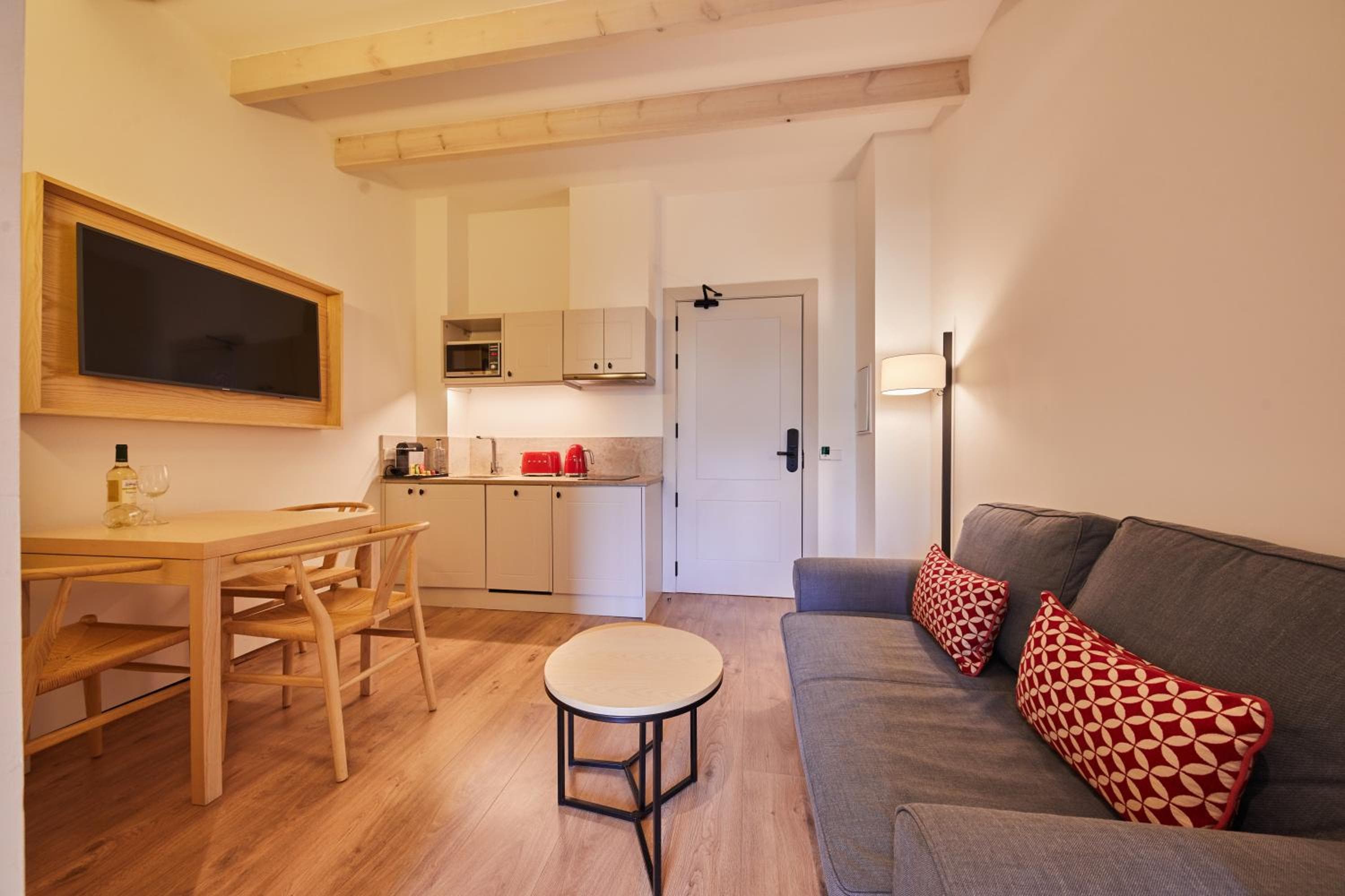 Fil Suites — 16