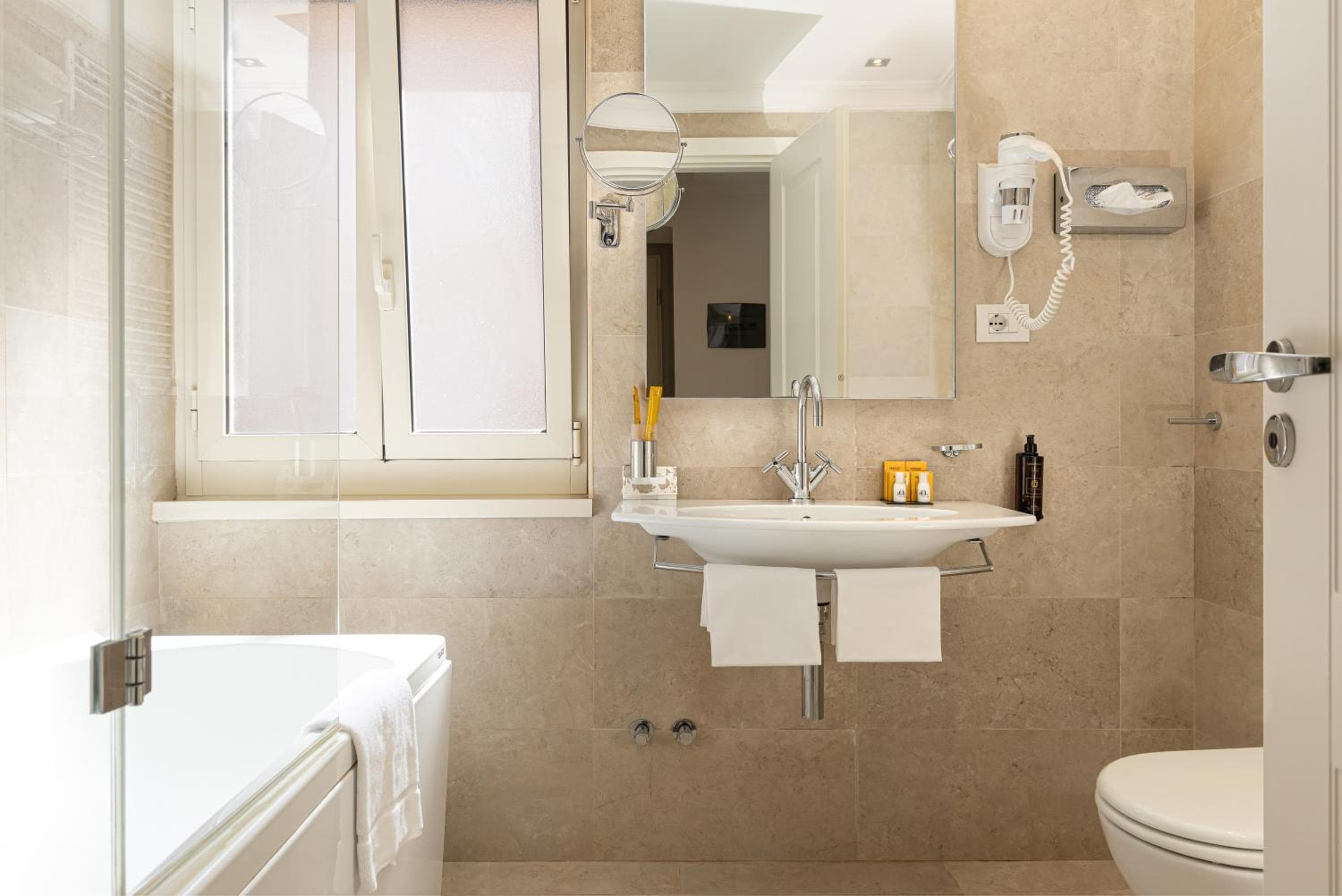 Hotel Della Conciliazione — 26