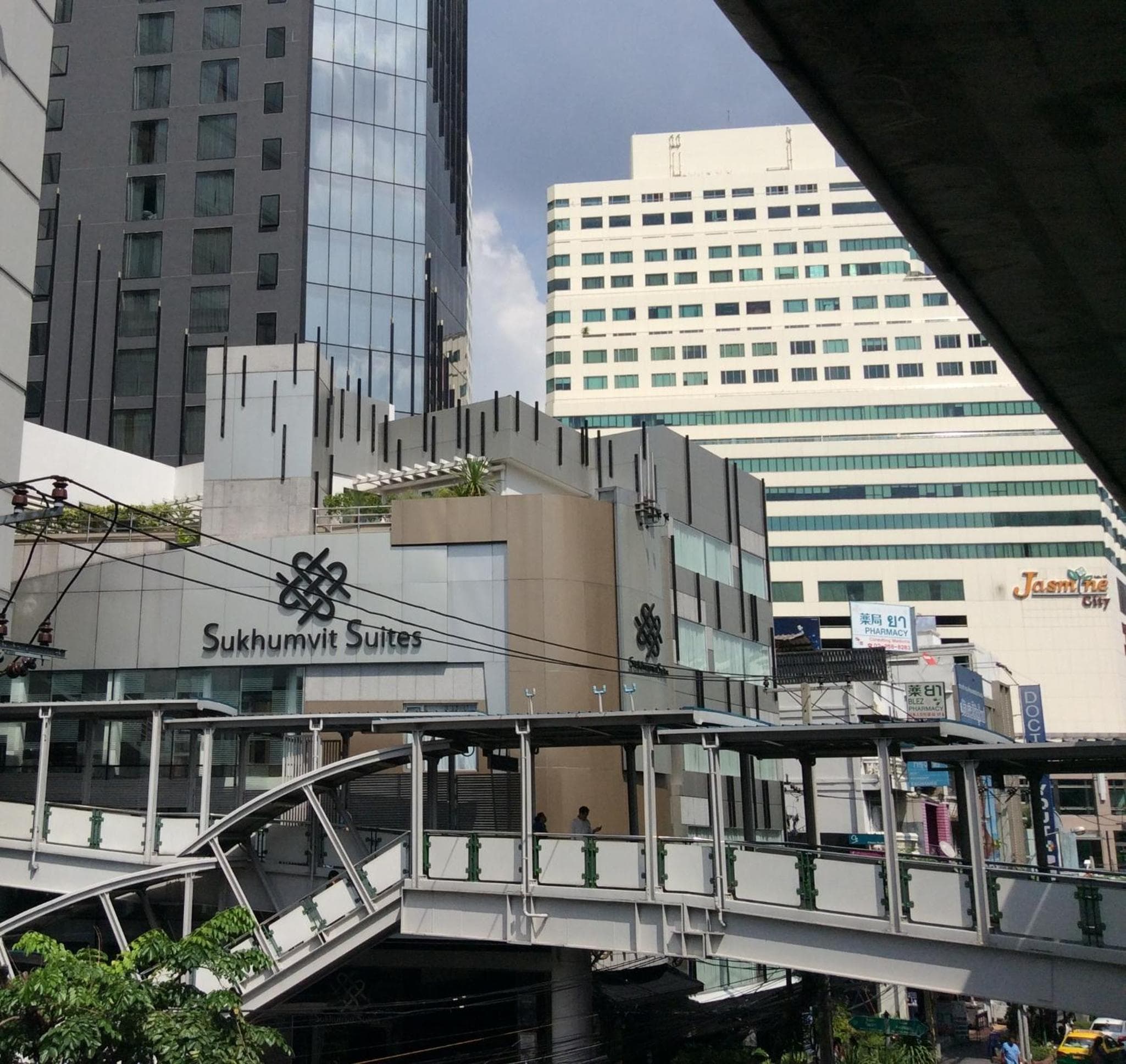 Sukhumvit Suites Hotel — 17