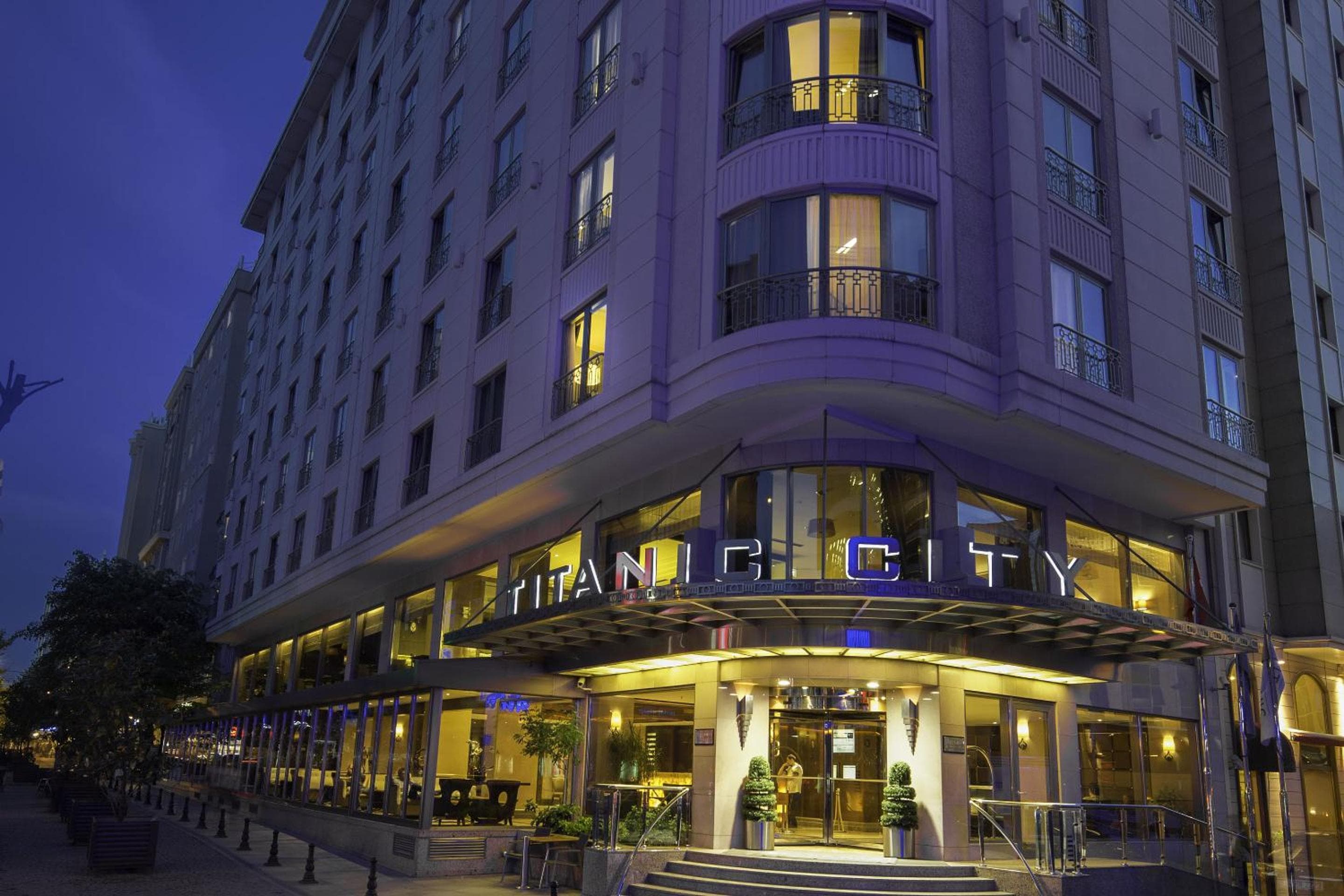 Titanic City Taksim — 1