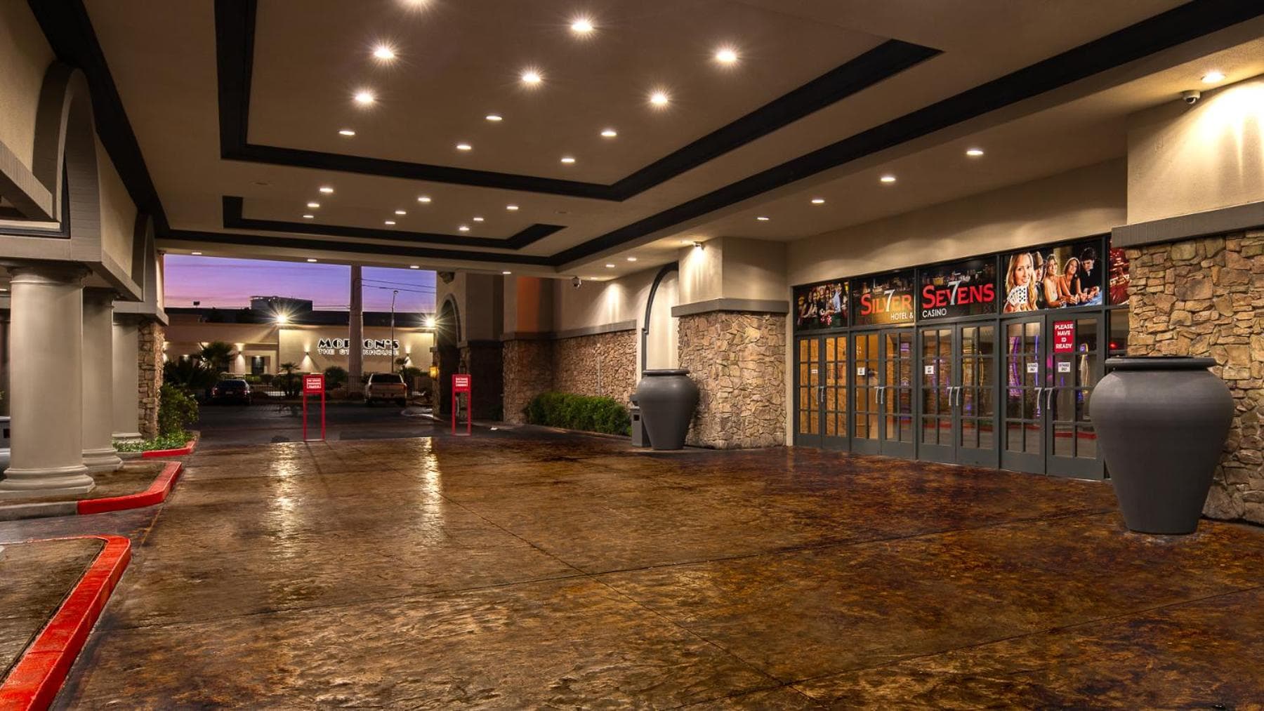 Hotel y Casino Silver Sevens — 17