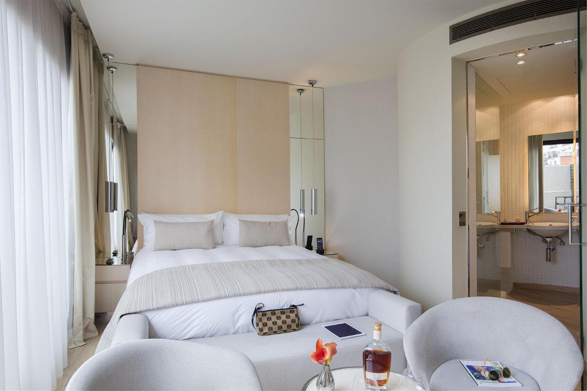 Cram Hotel — 15