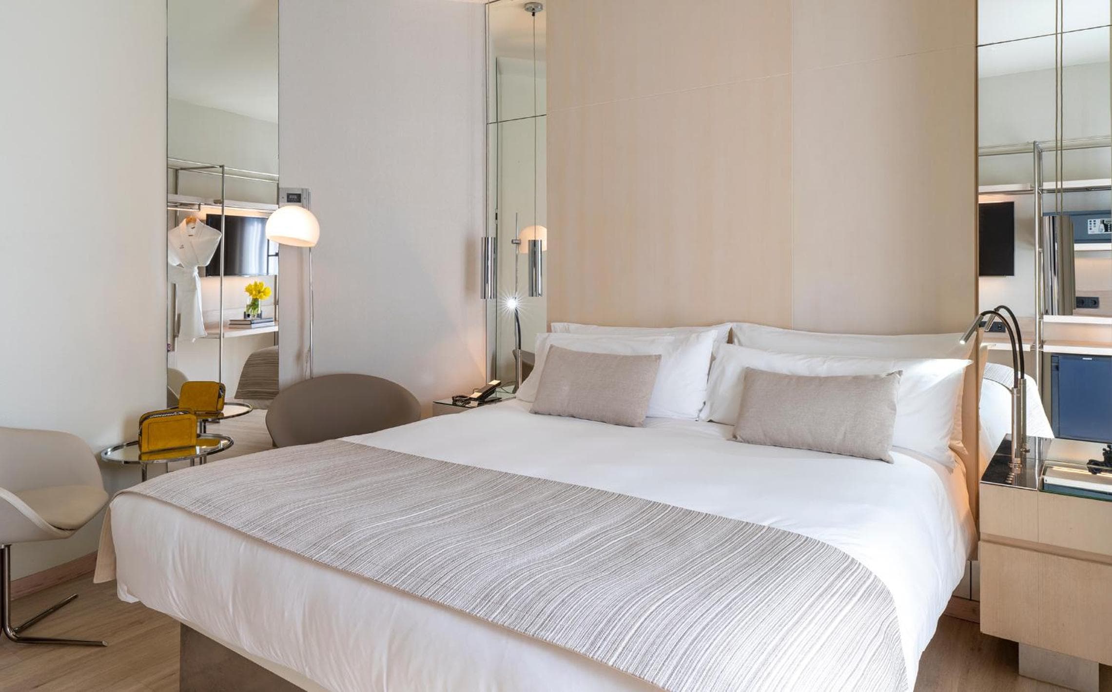 Cram Hotel — 14