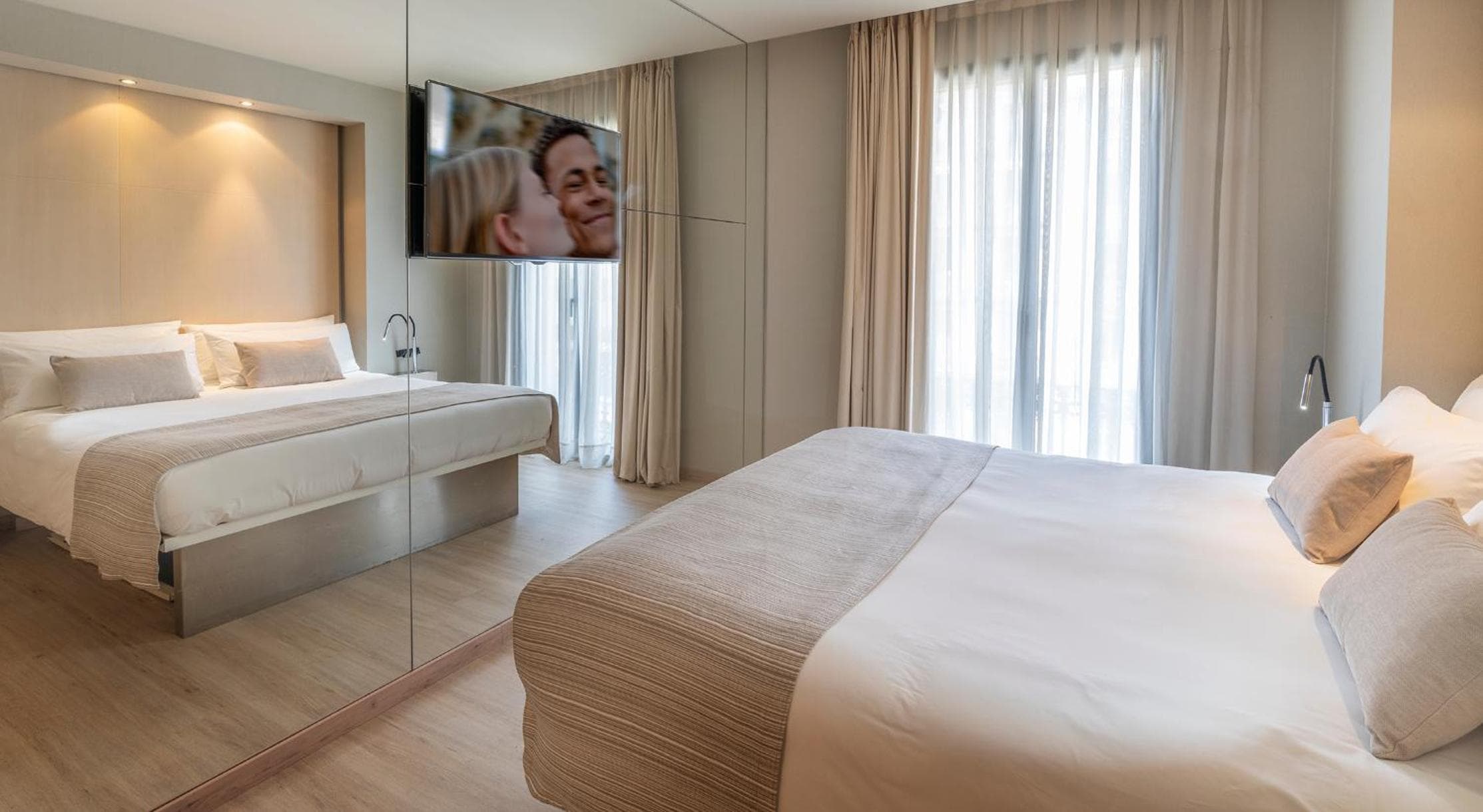 Cram Hotel — 18