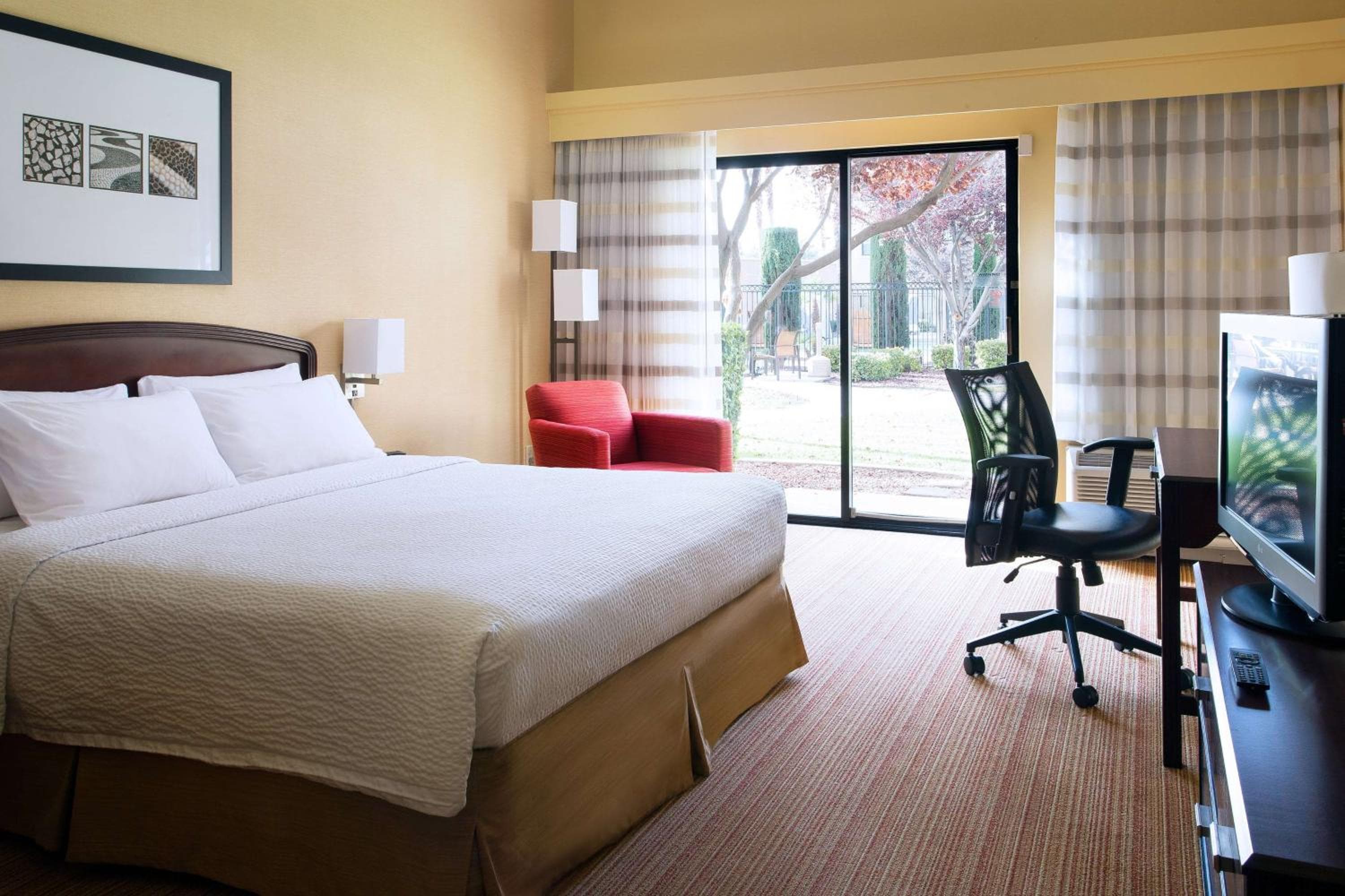 Sonesta Select Las Vegas Summerlin — 10
