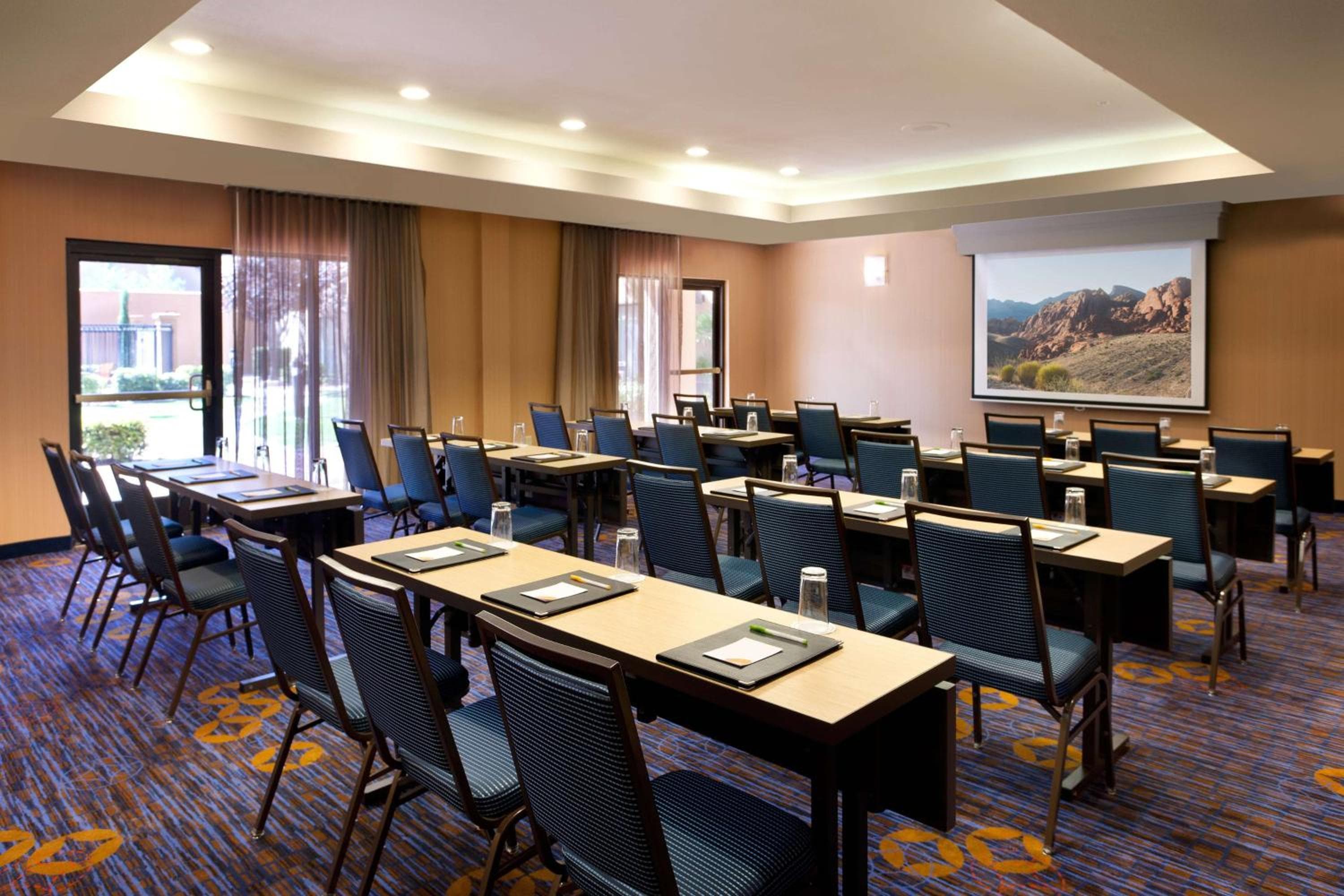 Sonesta Select Las Vegas Summerlin — 28