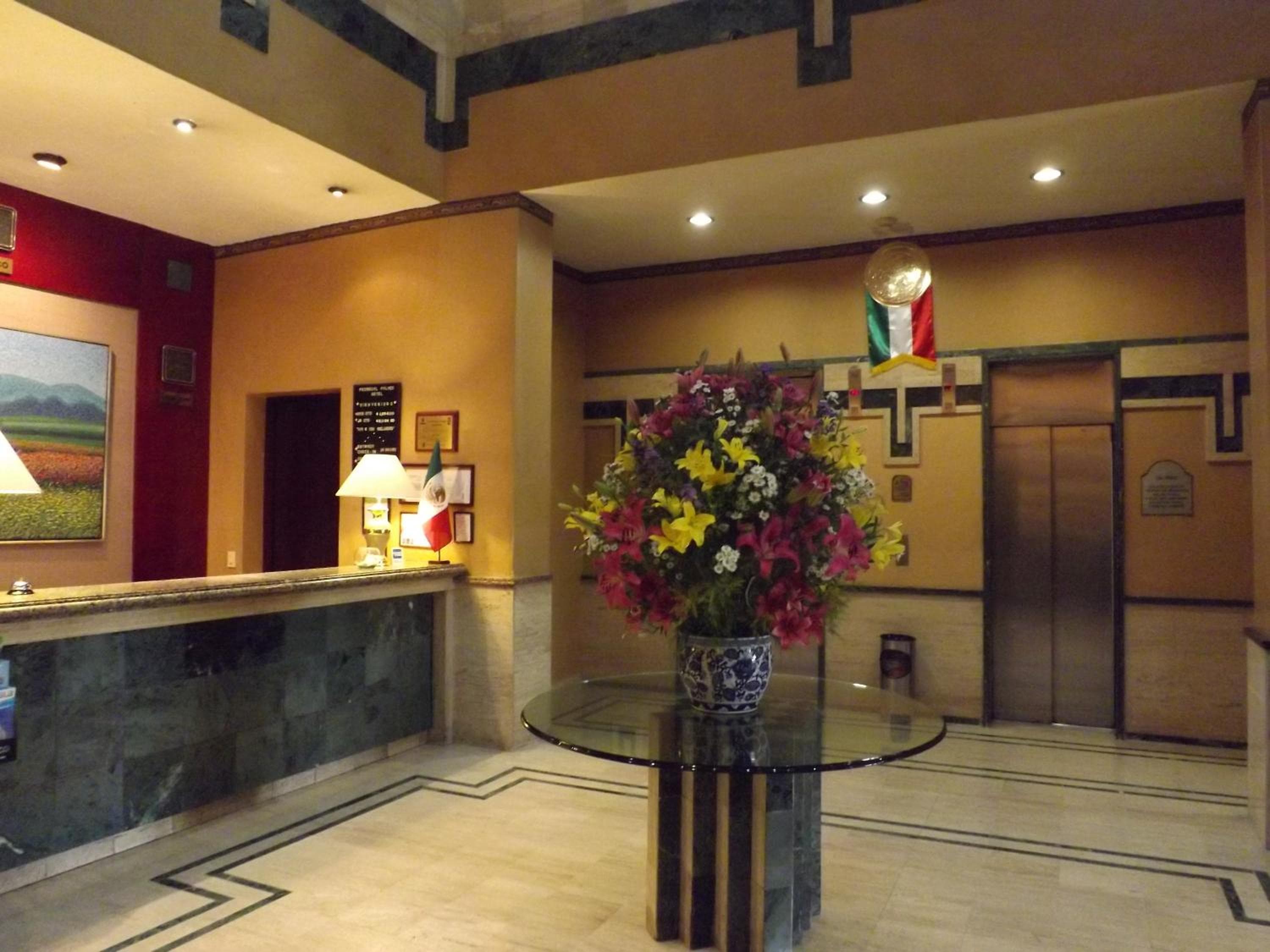 Pedregal Palace — 6