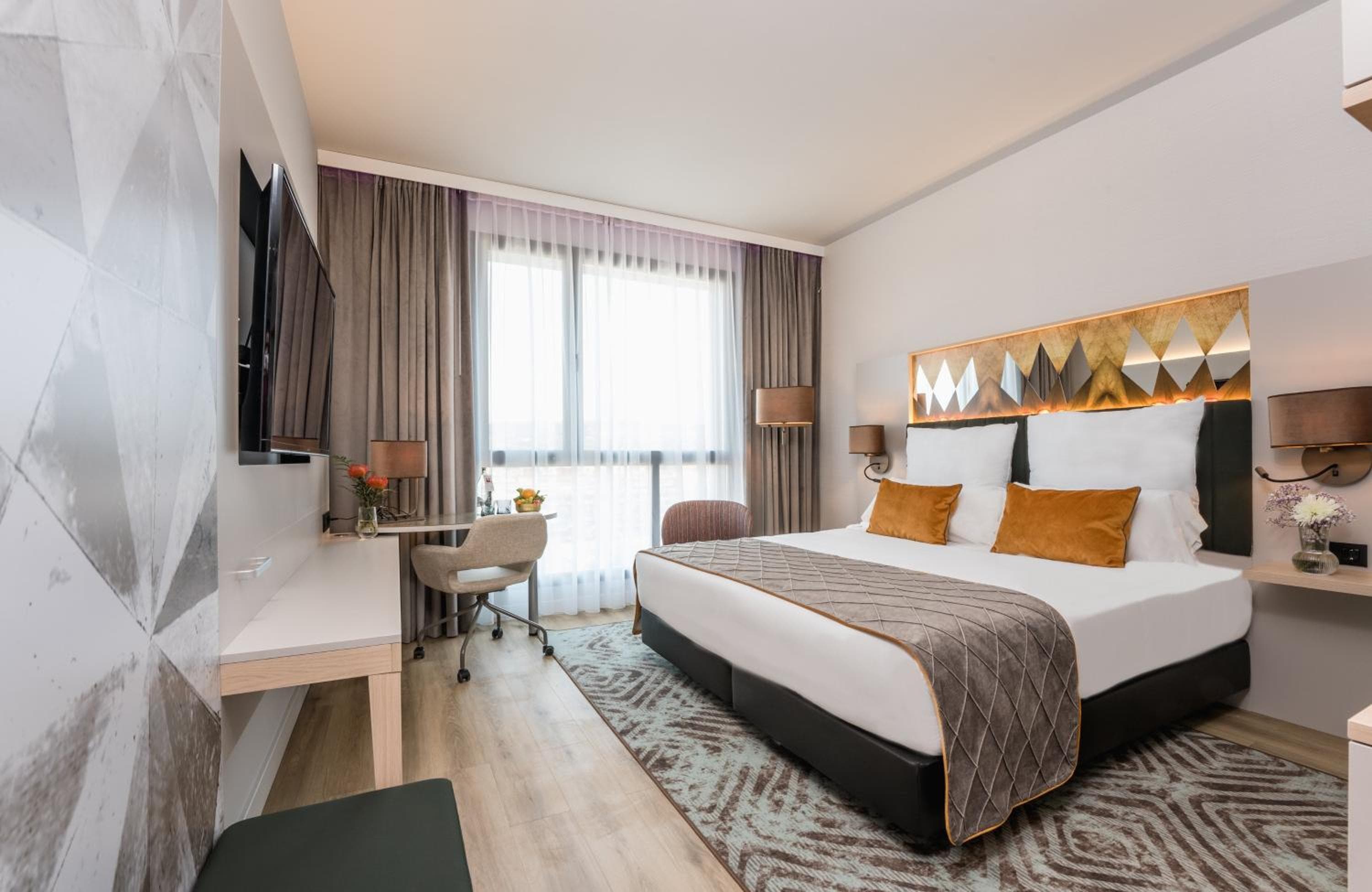 Leonardo Royal Hotel Barcelona Fira — 13