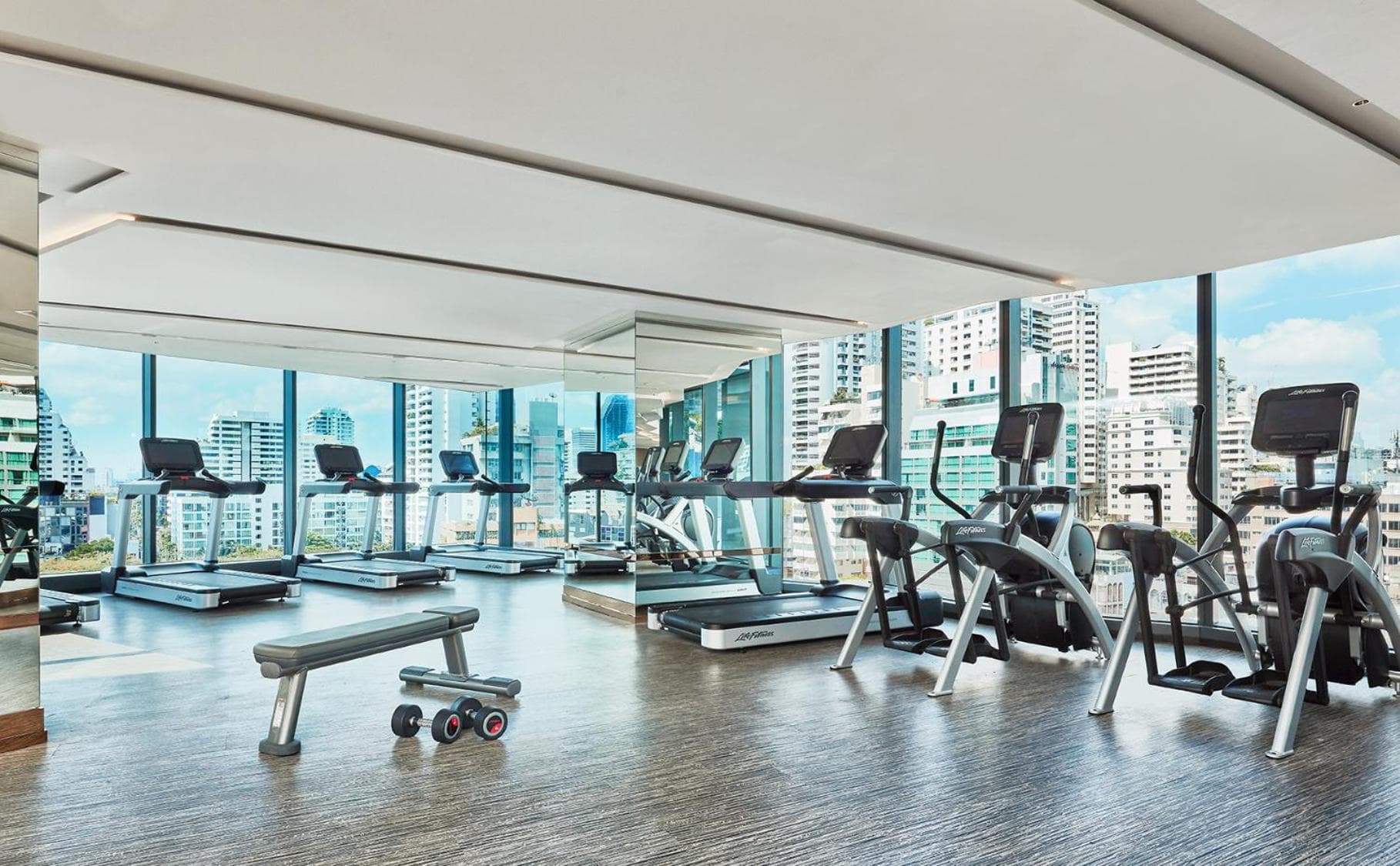 Hyatt Regency Bangkok Sukhumvit — 16