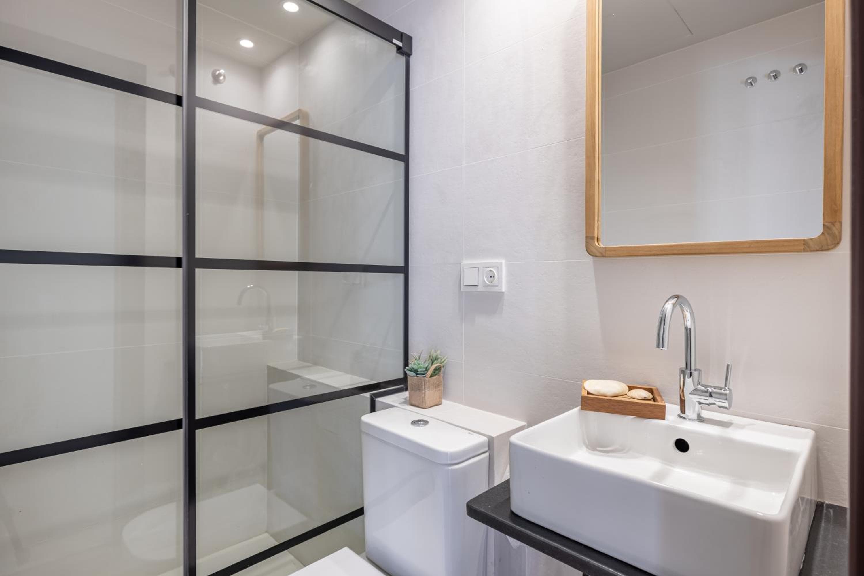 Apartamentos Líbere Málaga la Merced — 9