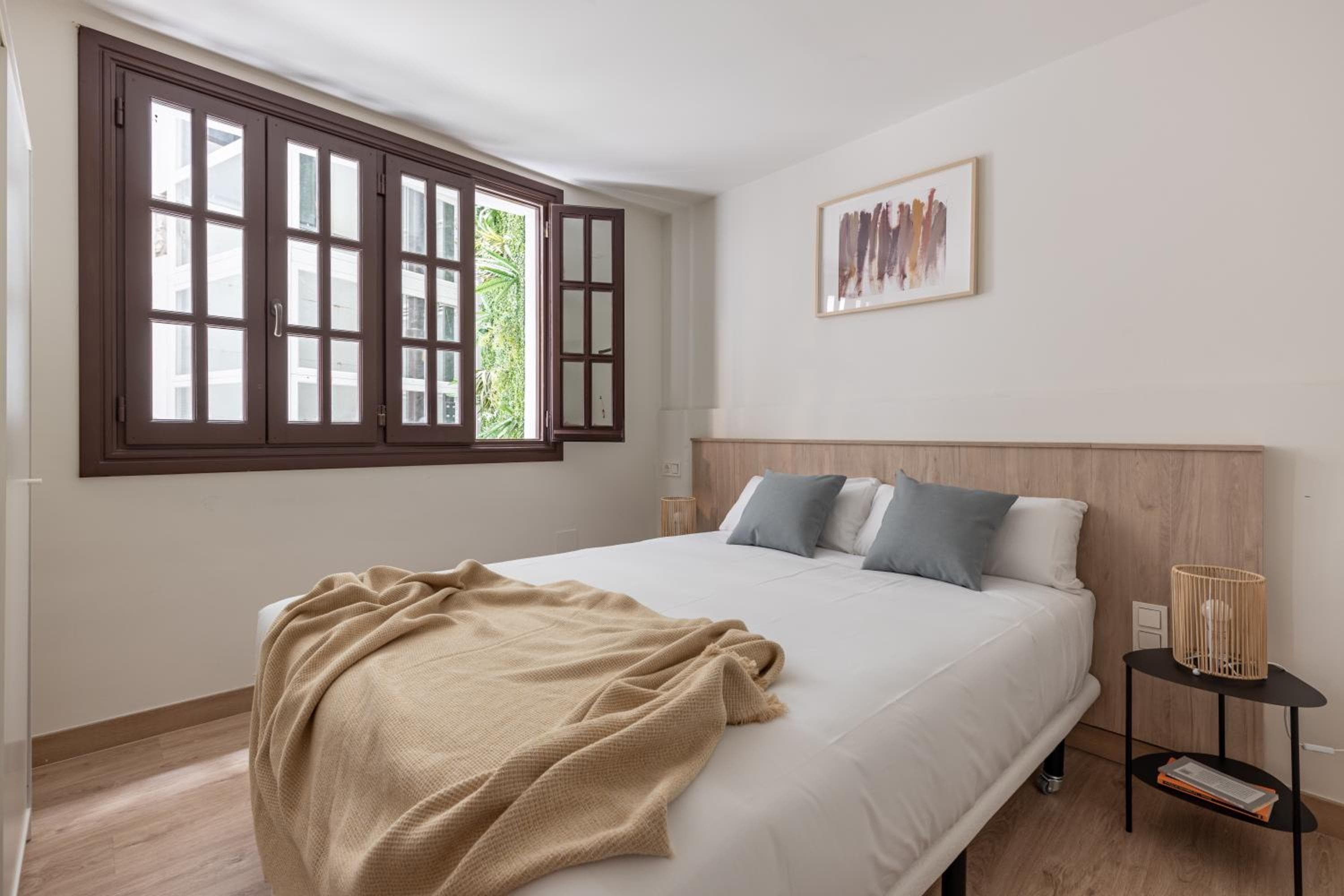 Apartamentos Líbere Málaga la Merced — 30