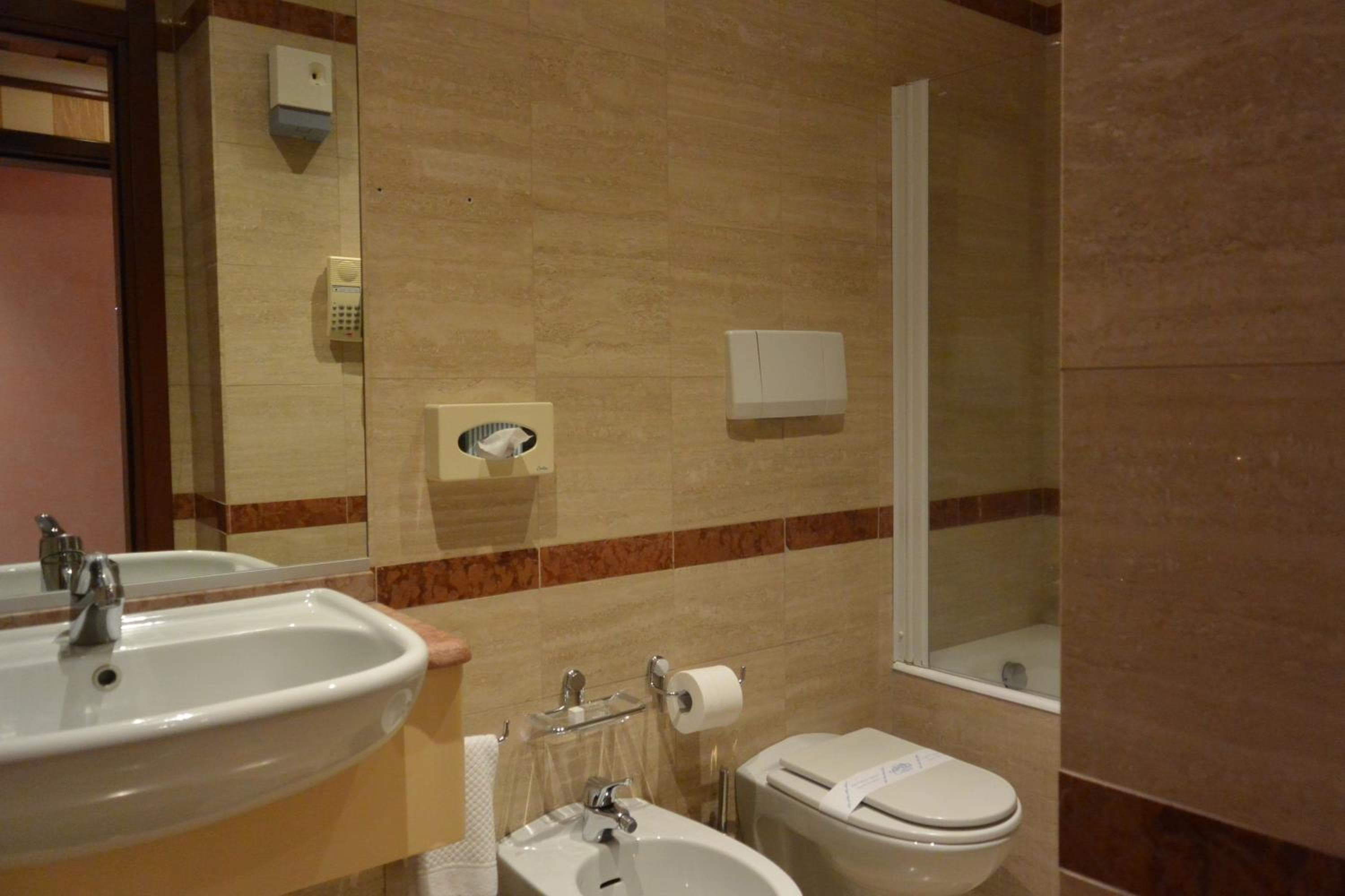 Hotel Metrò — 13