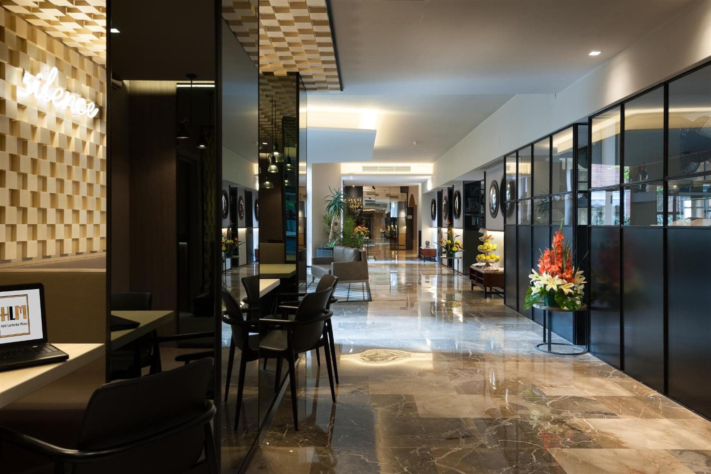 Hotel Lombardía — 23
