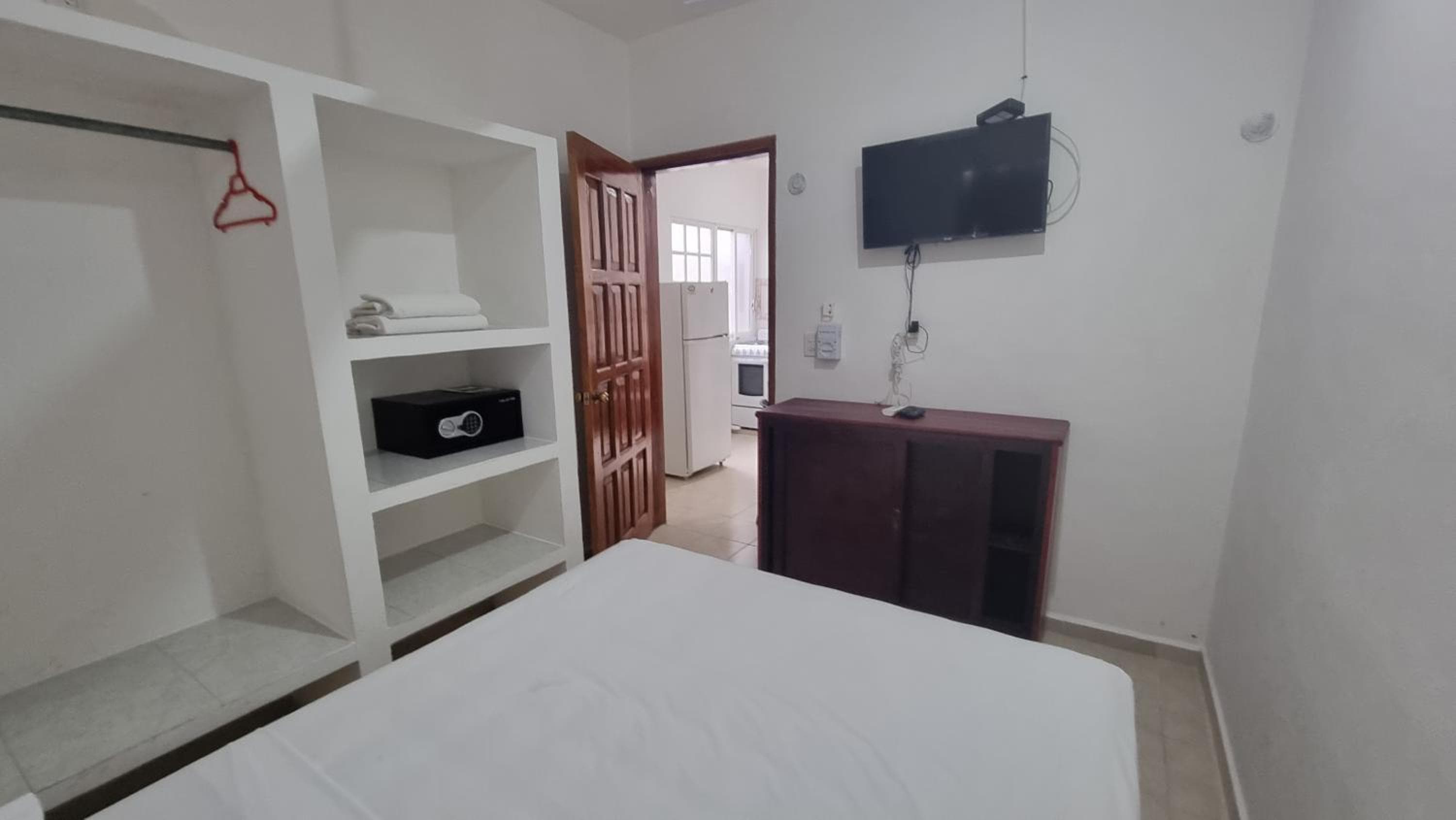 A una calle del ado 5ta avenida — 26
