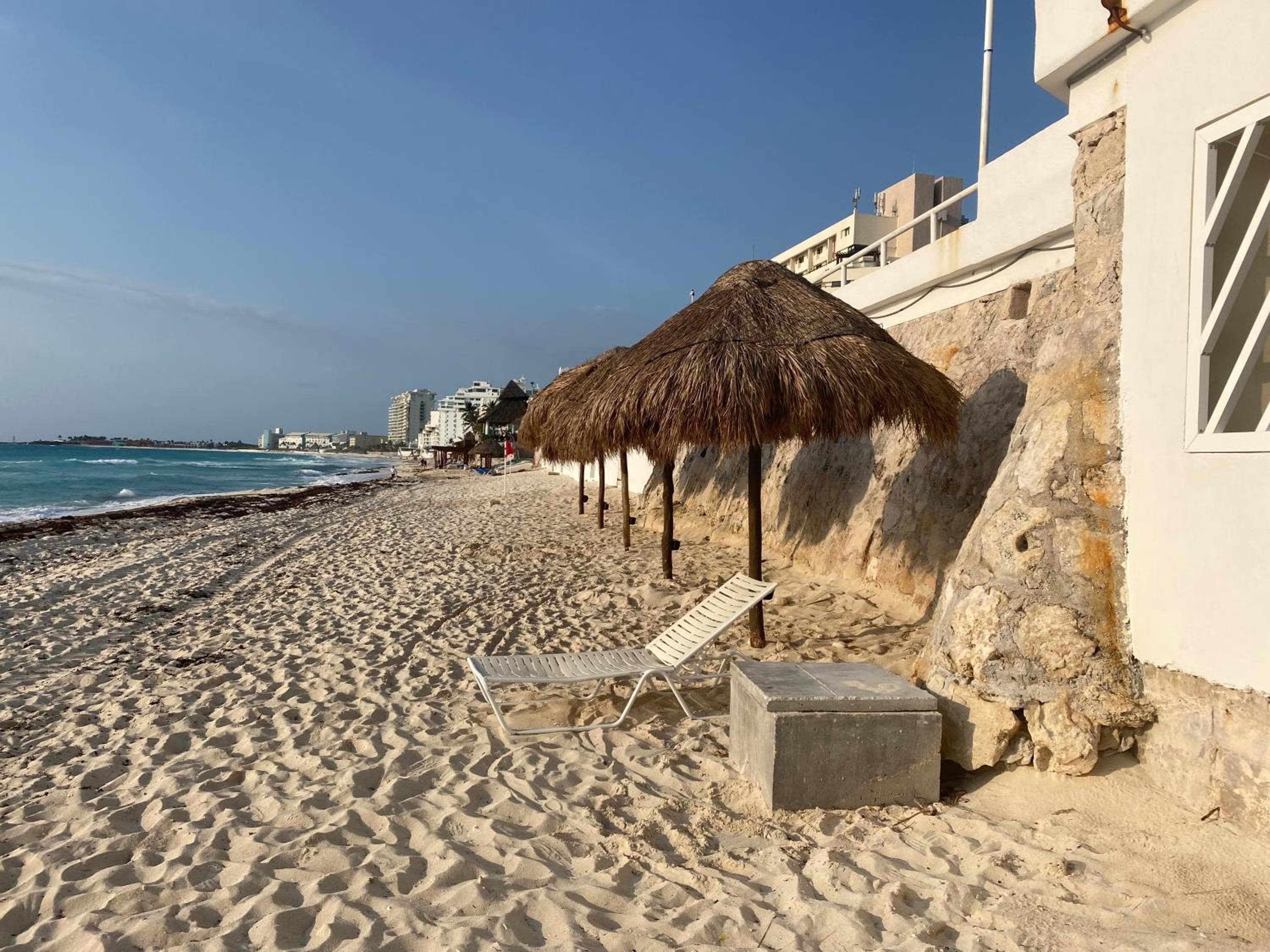 Penthouse mit drei Schlafzimmern und drei Etagen mit Blick auf das Meer am Strand — 14