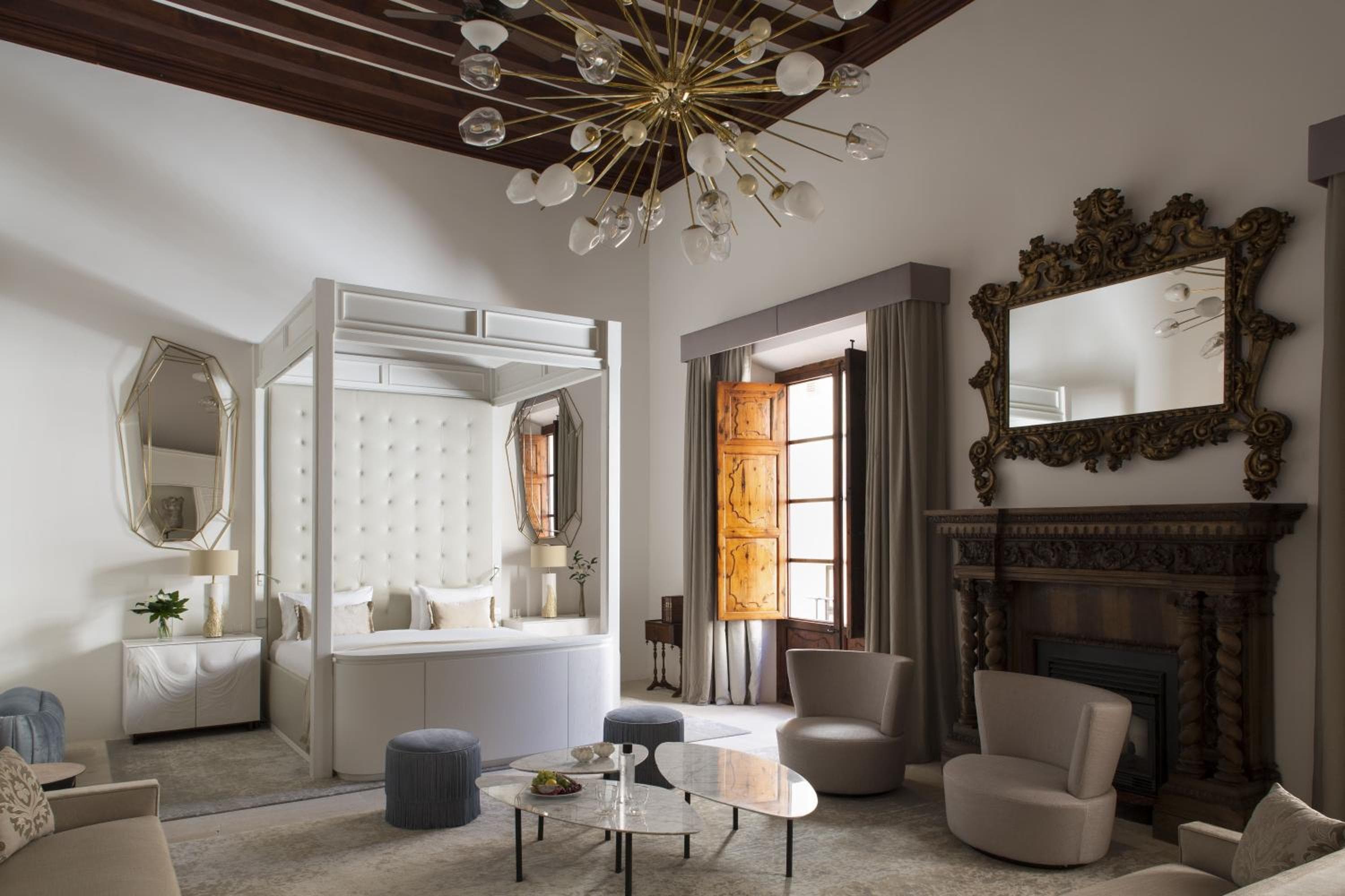 Palacio Can Marqués — 13