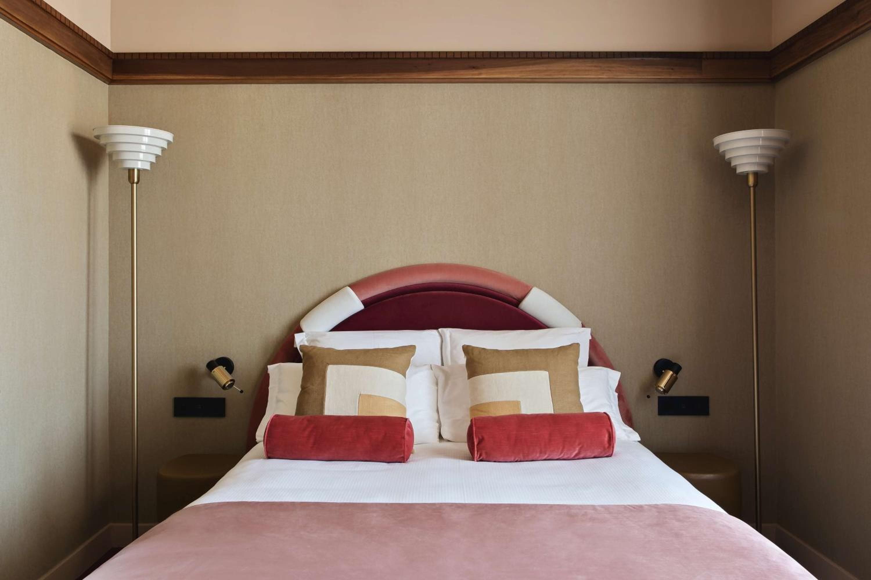 Albergo Mercedes — 17