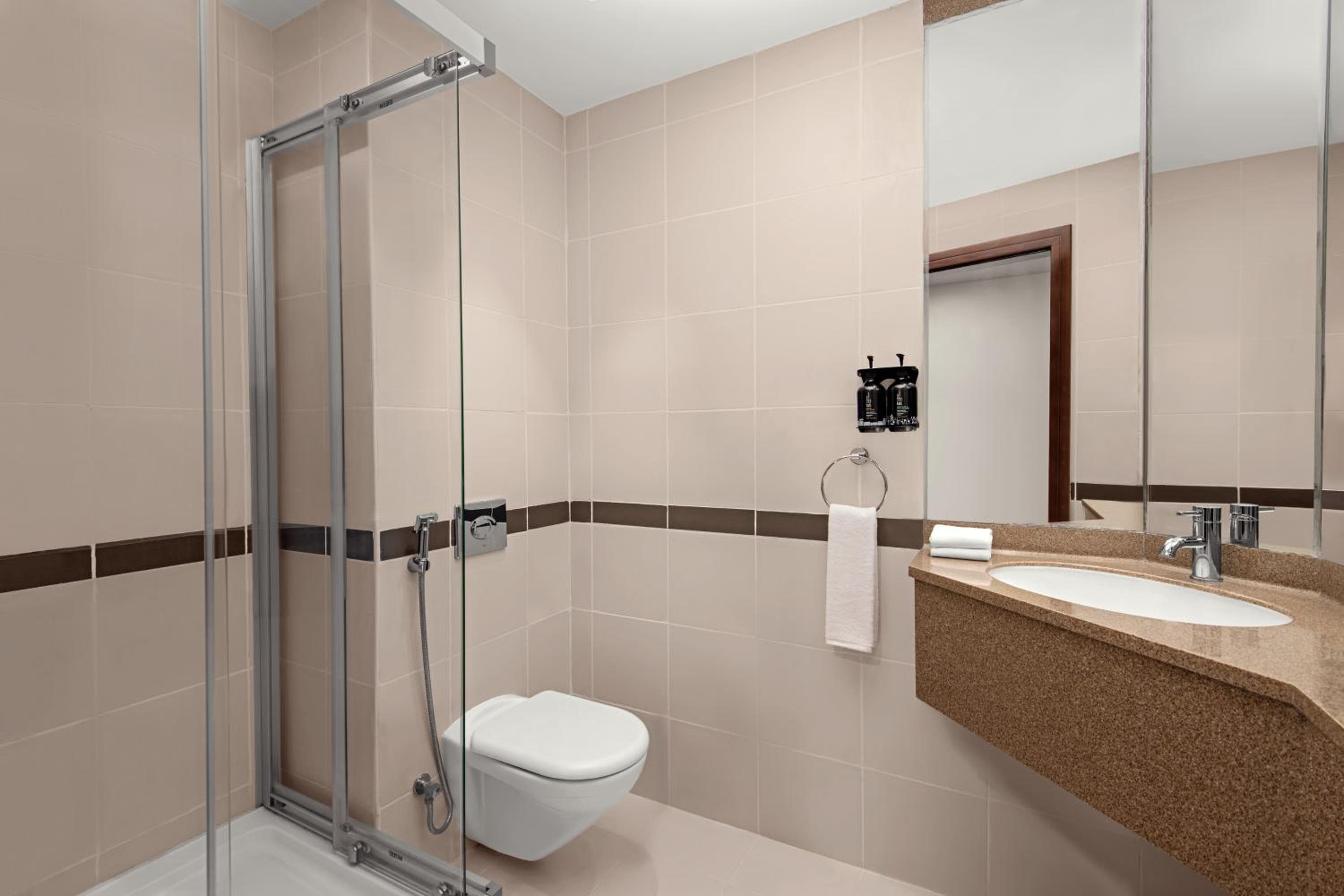 Holiday Inn Express Dubai Internet City por IHG — 4