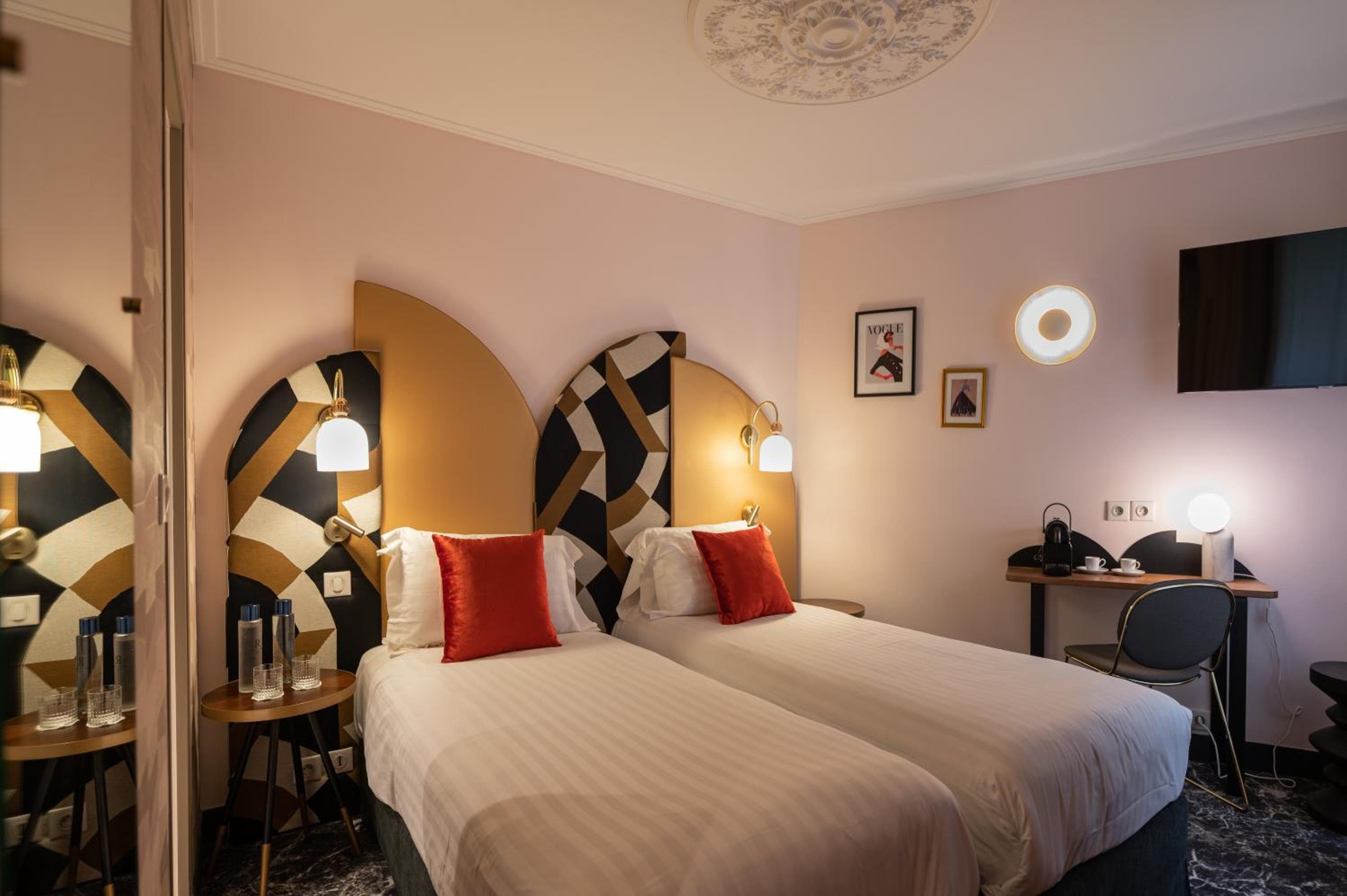 Royal Saint Germain — 2