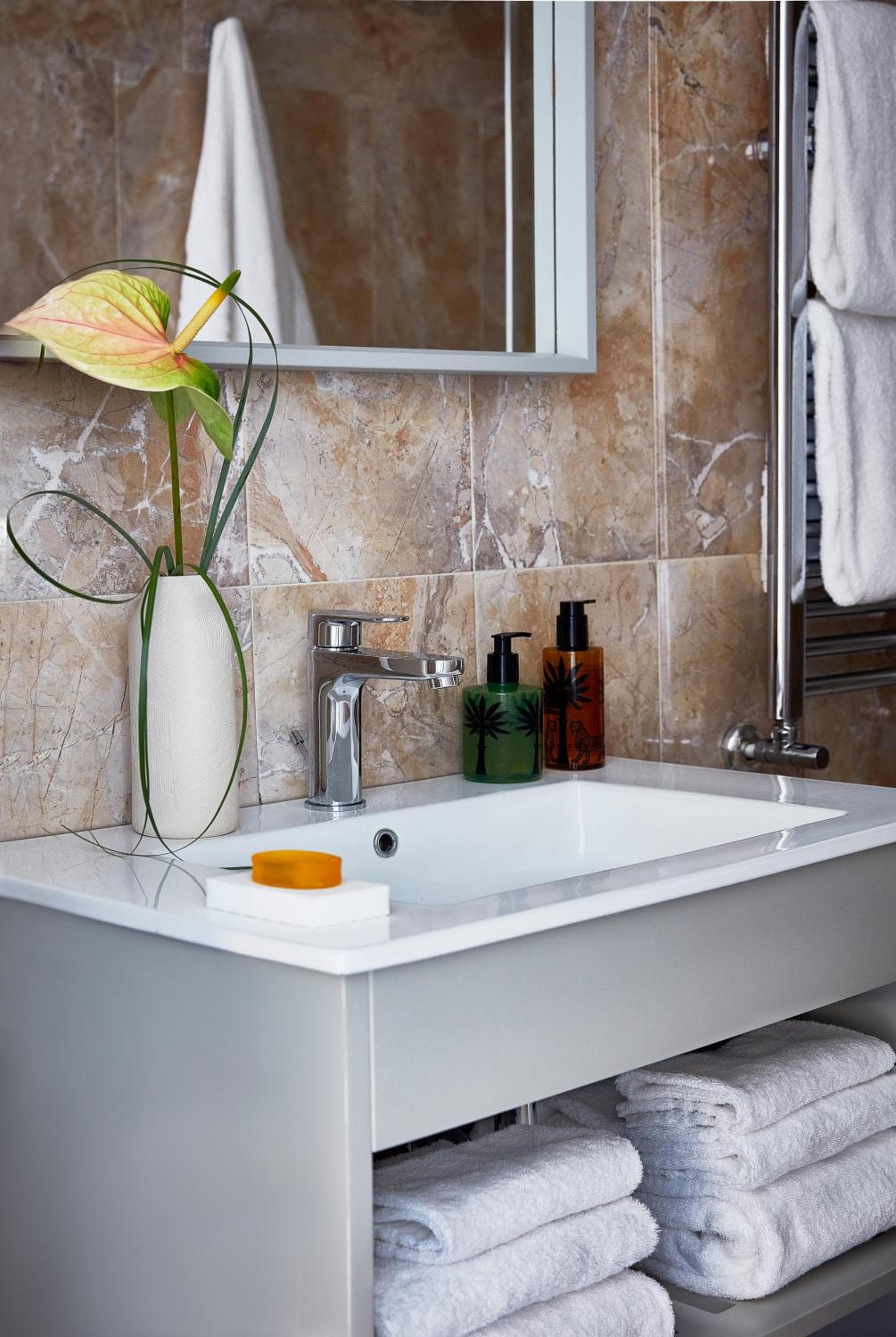 HOTEL VITE - By Naman Hotellerie — 25