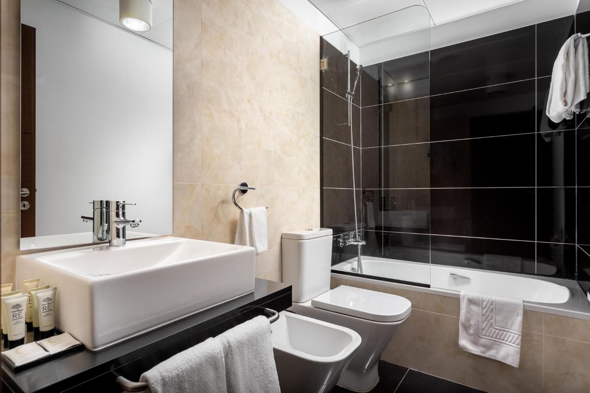 Hotel Luena — 19