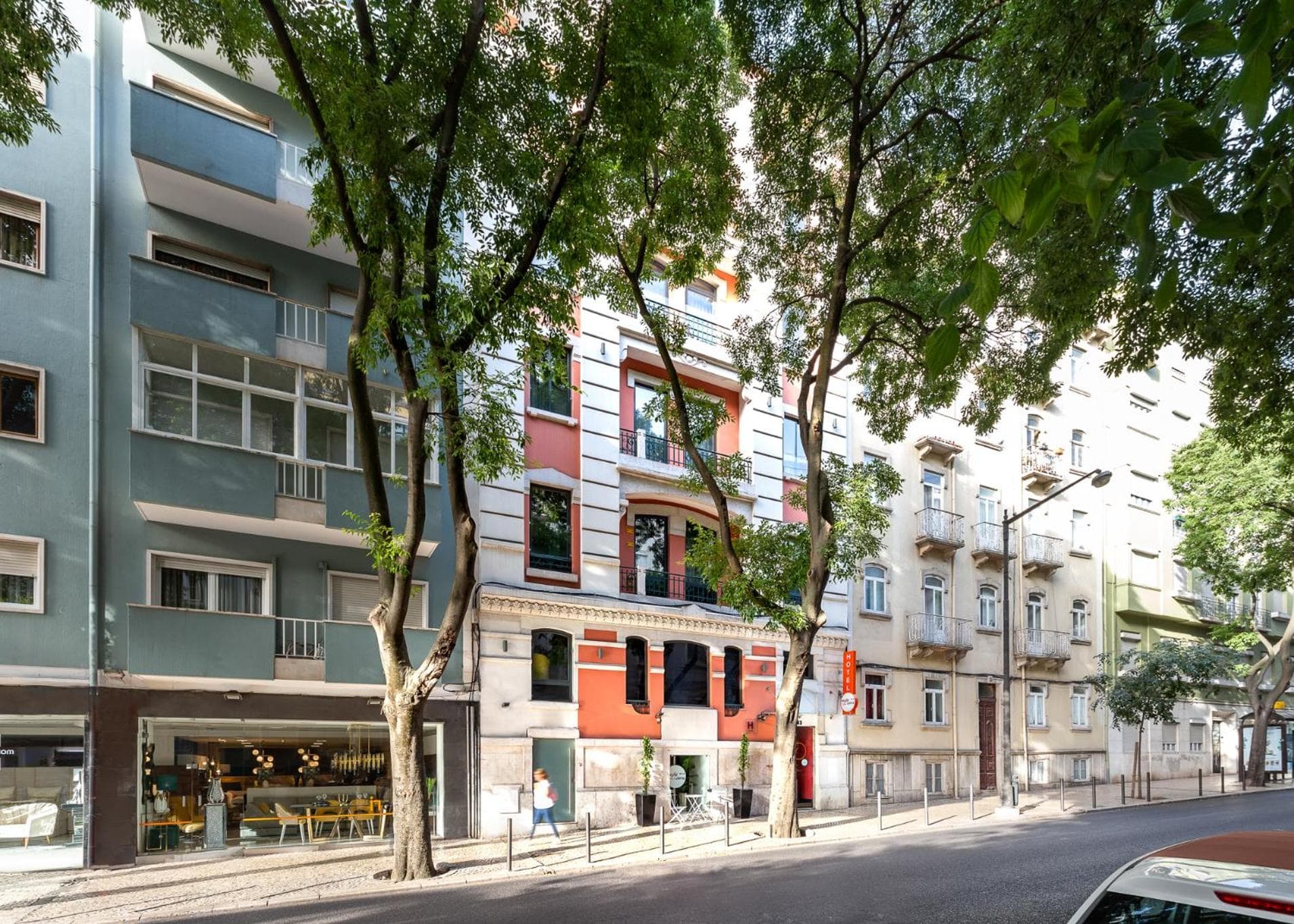 Hotel Luena — 2