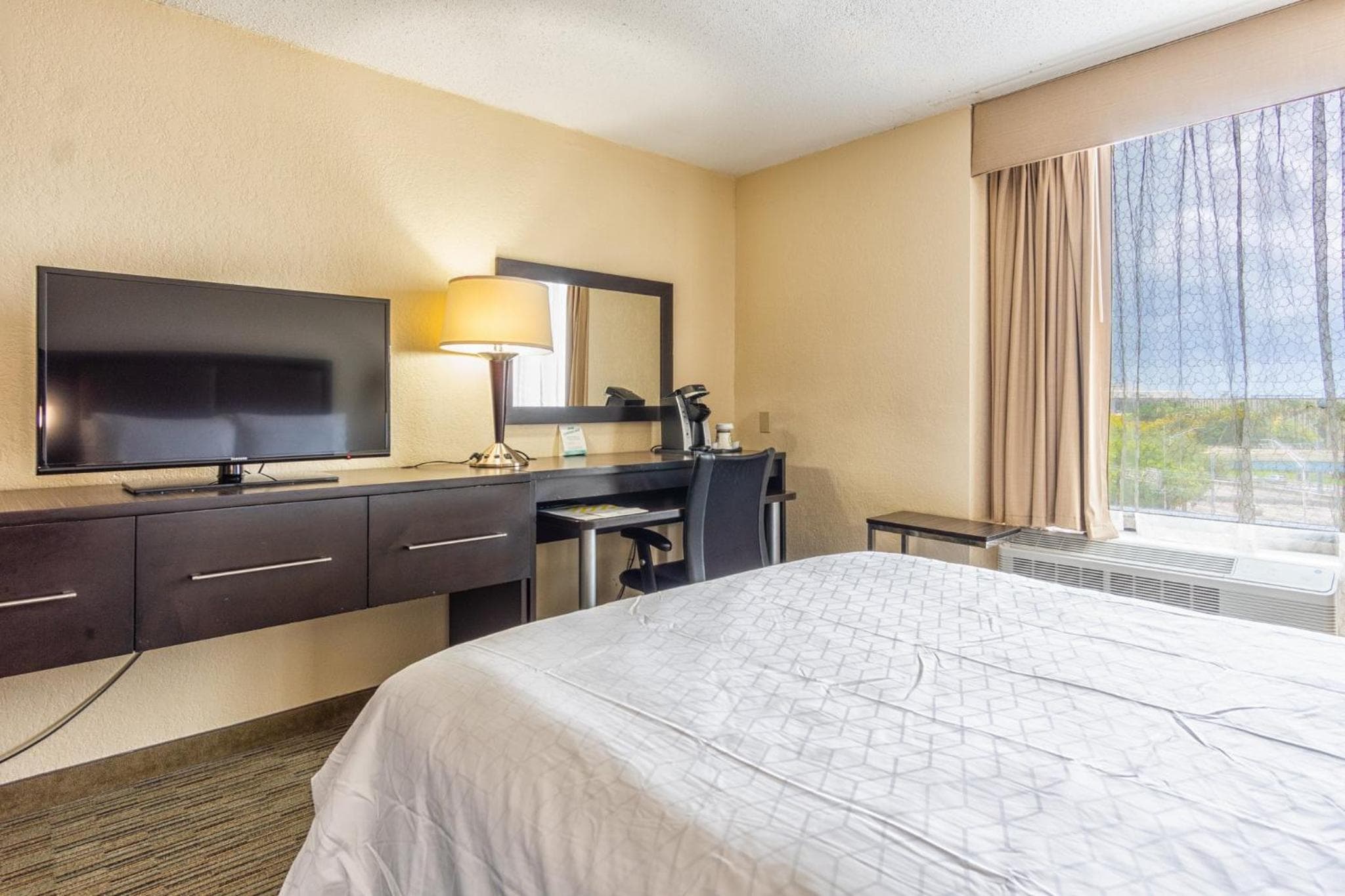 Holiday Inn Miami International Airport, ein IHG Hotel — 23