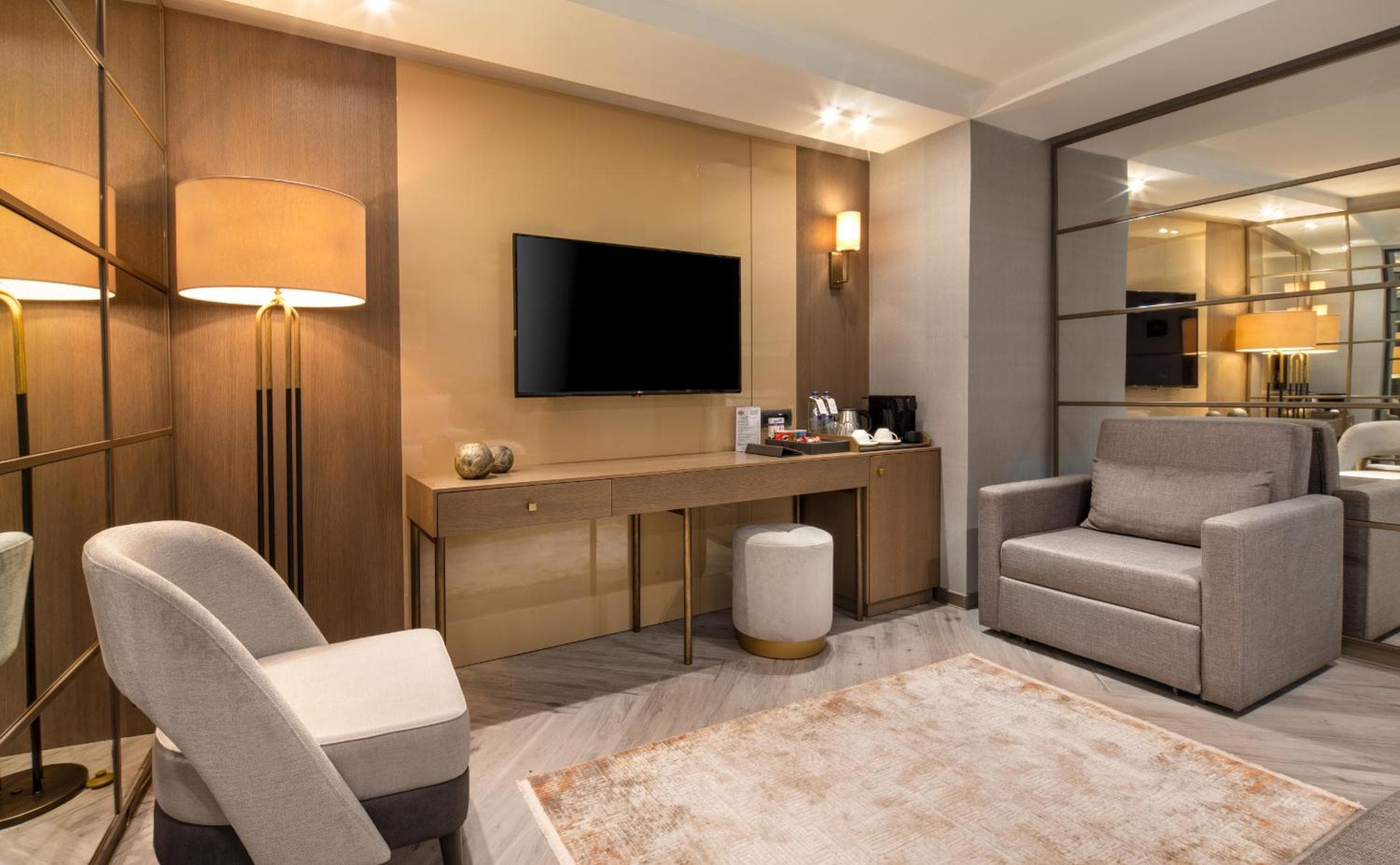 Mula Hotel — 2