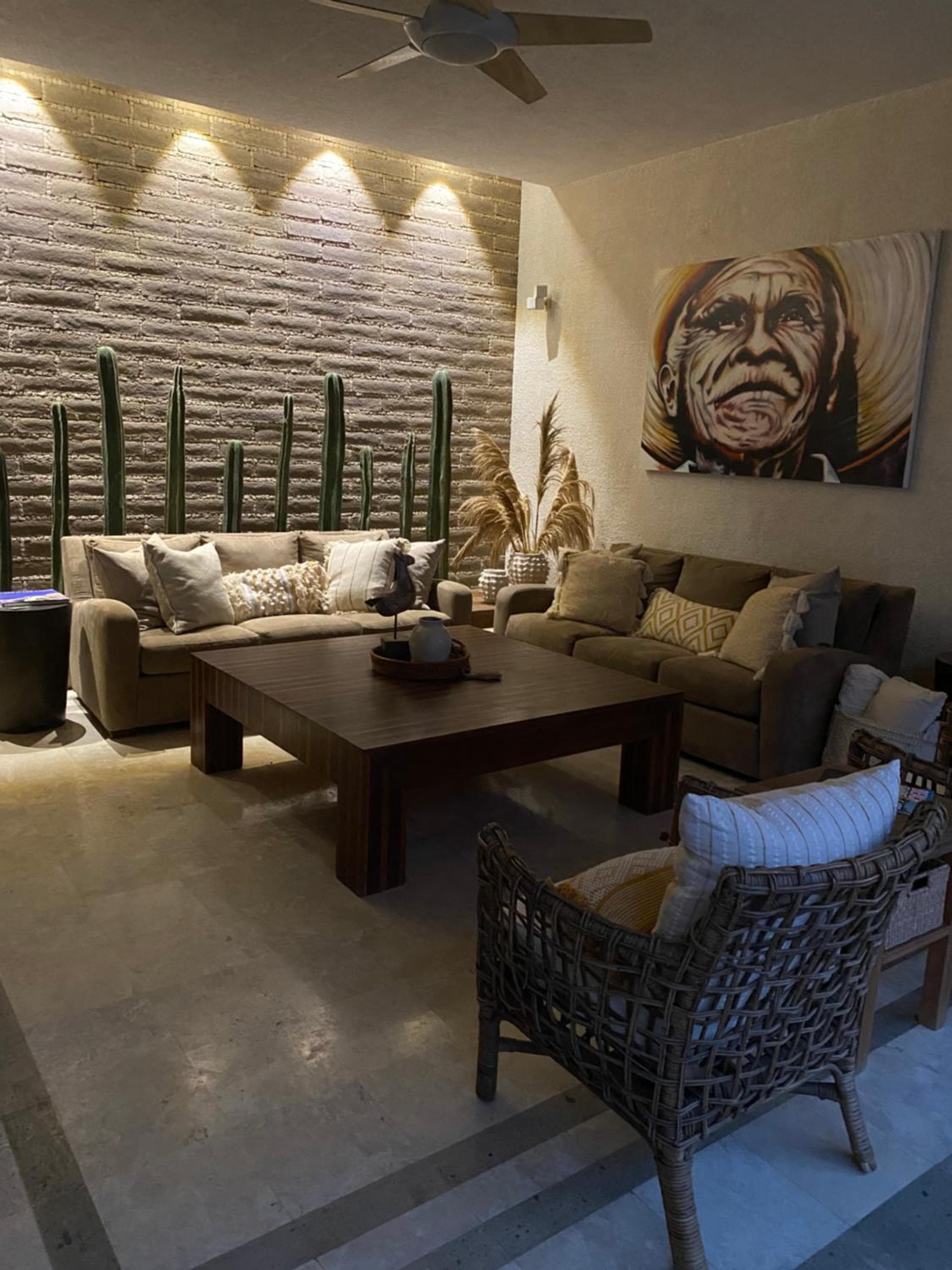 Casa Dos Hermanas — 18