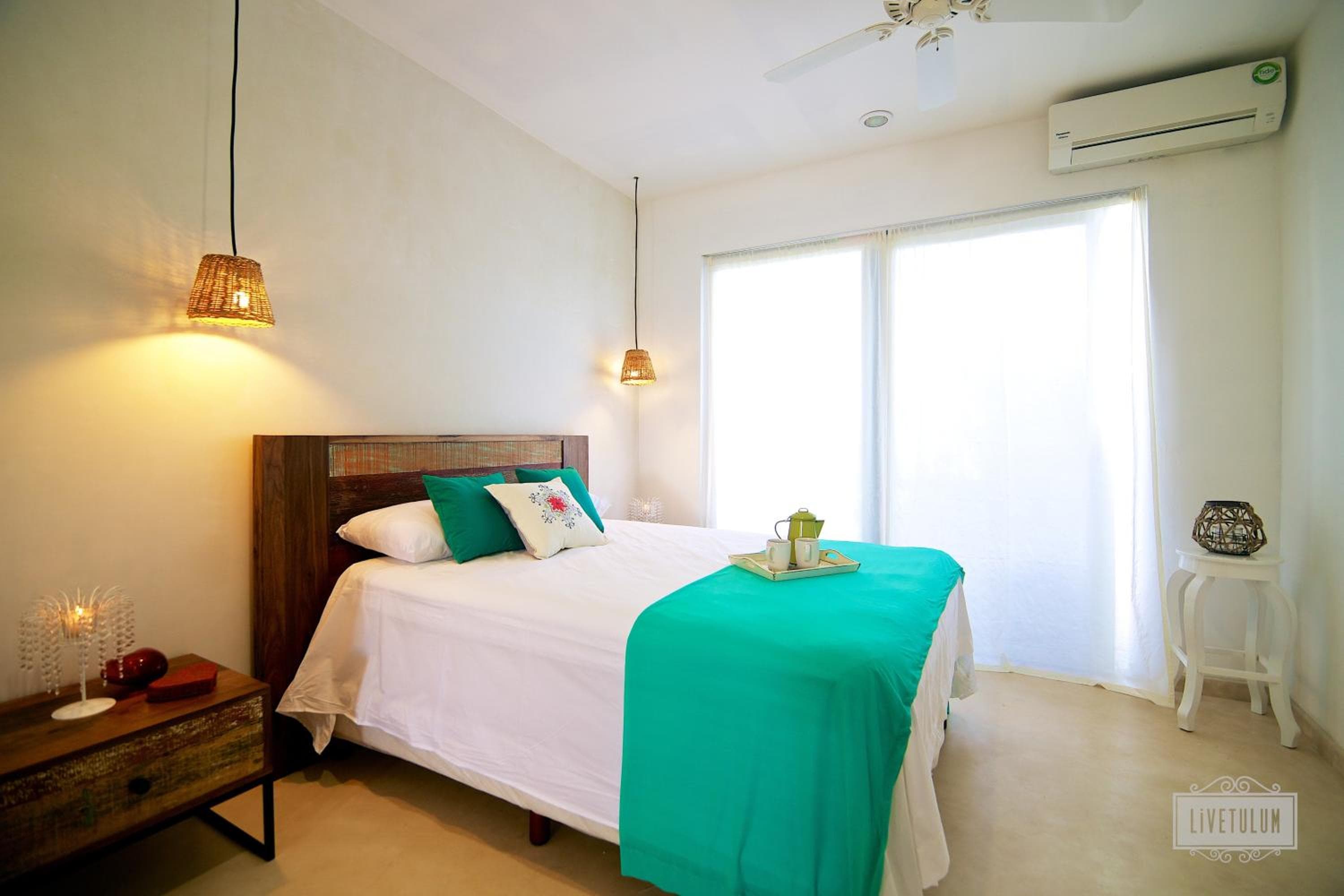 LiveTulum — 15