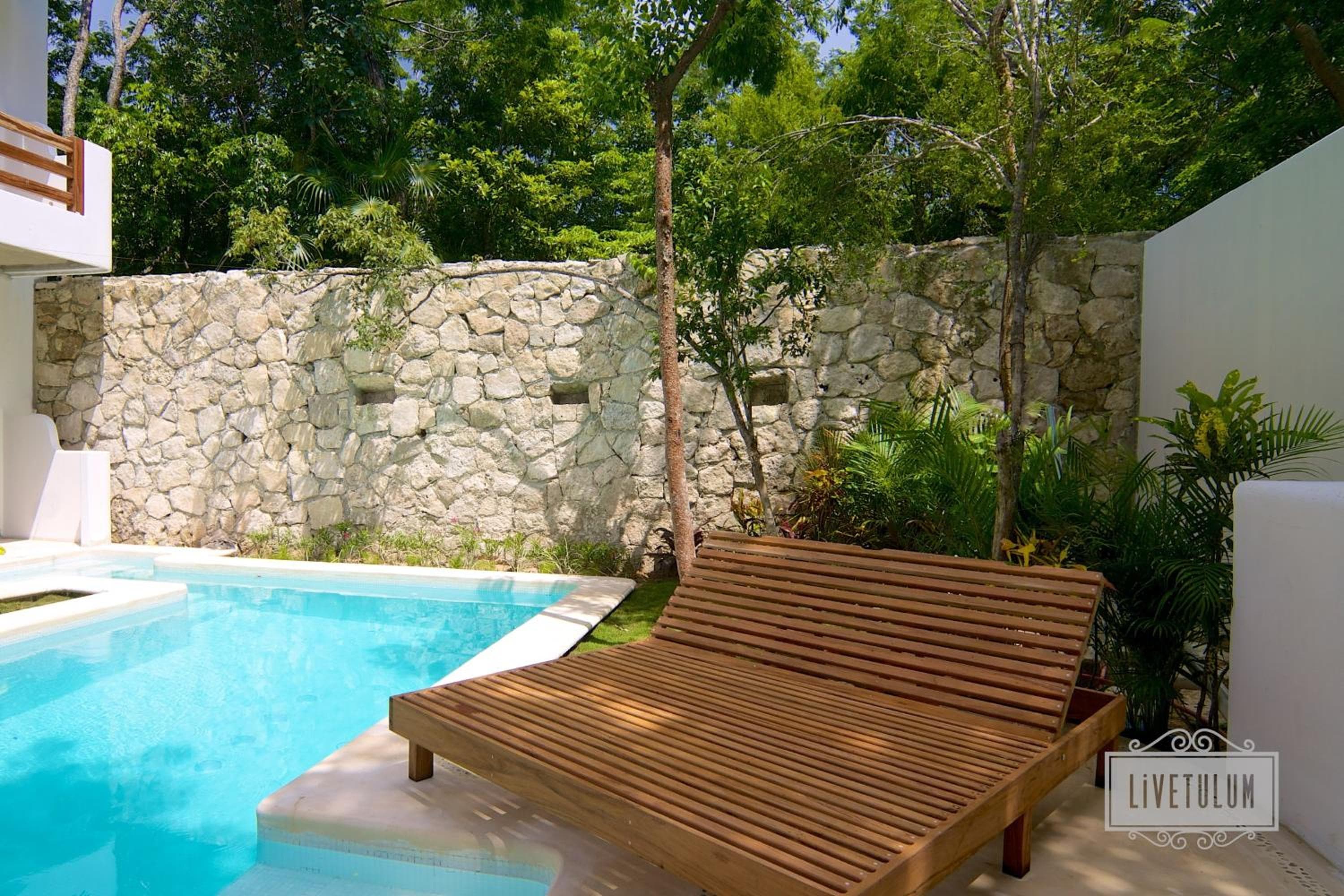 LiveTulum — 3
