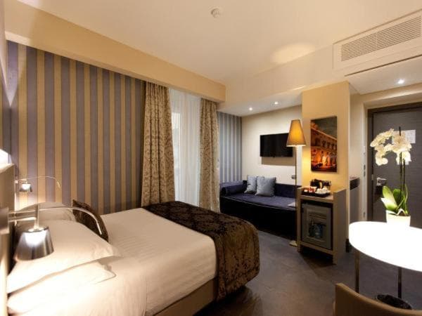 Trevi Palace Hotel — 30