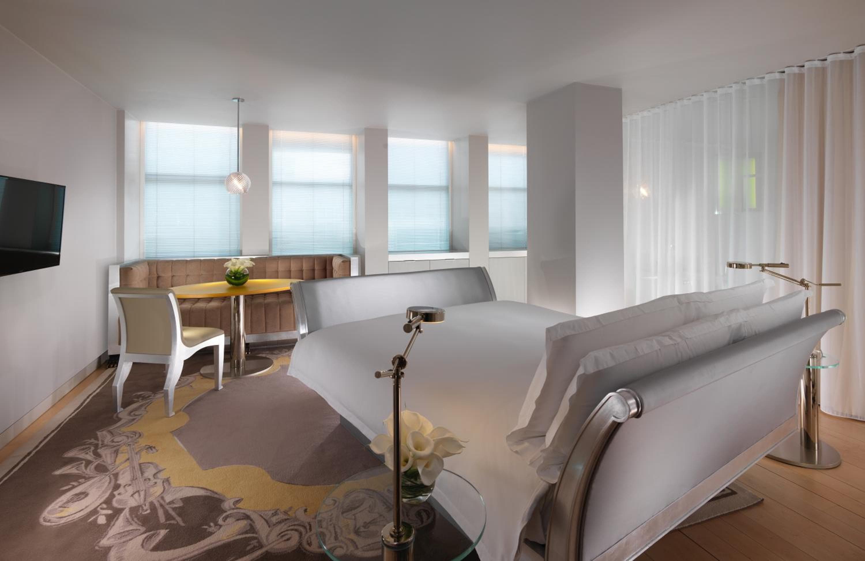 Sanderson London — 12