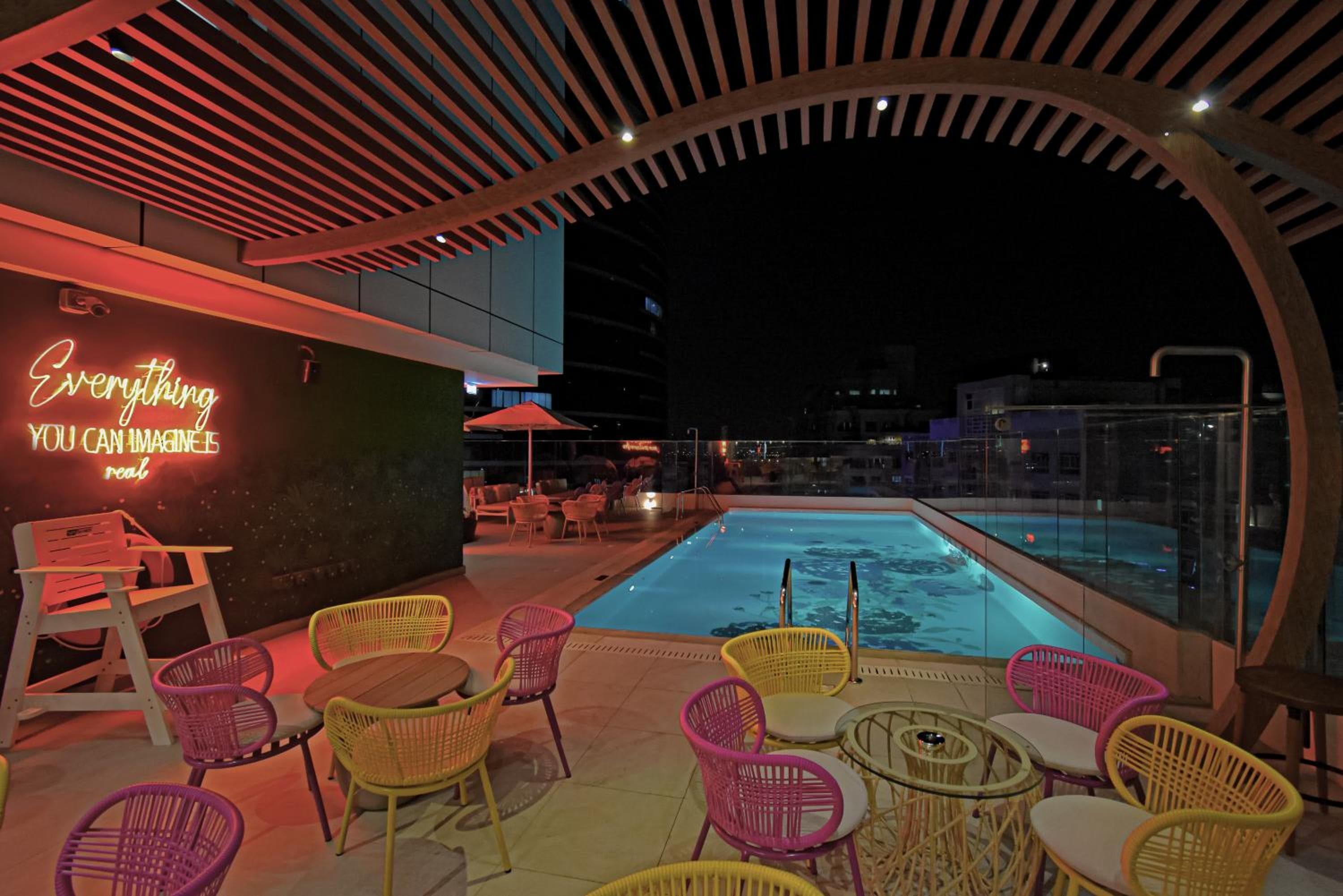 Premier Inn Dubai Barsha Heights — 12